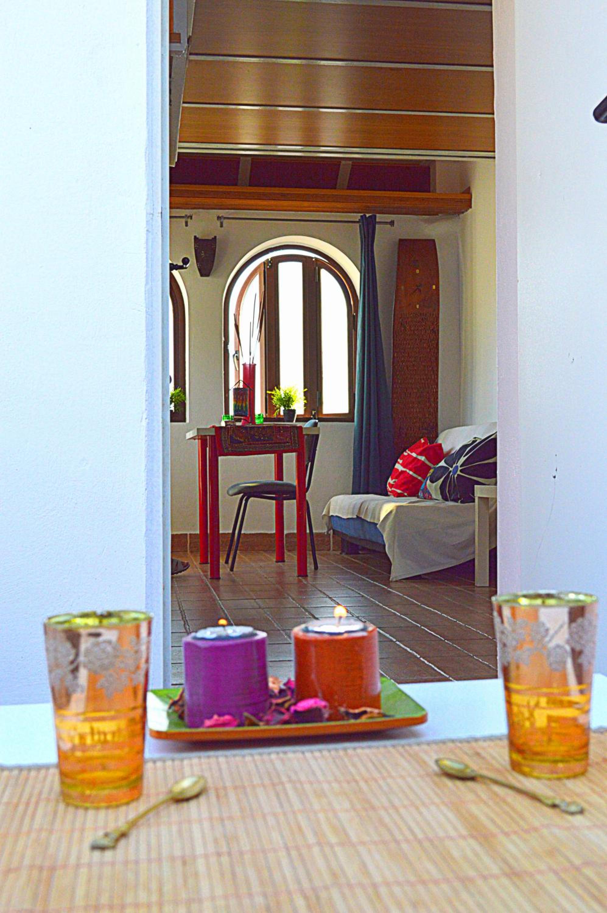 Apartment with Terrace - Photo 4
