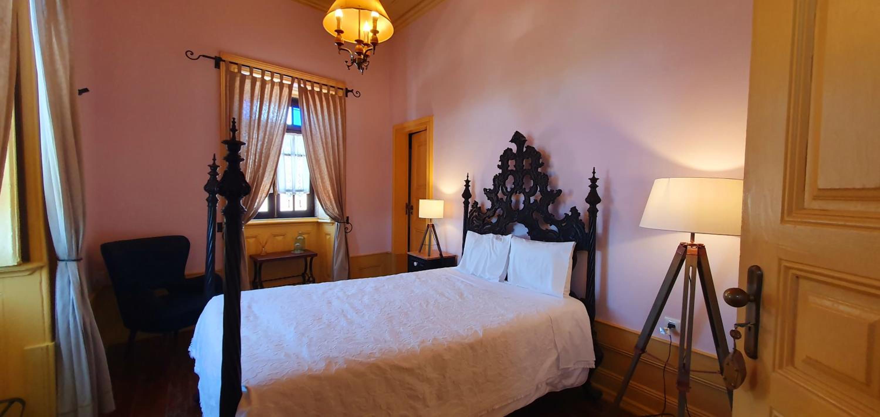 Twin Room with Private Bathroom