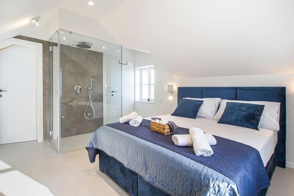 Two-Bedroom Villa photo 1