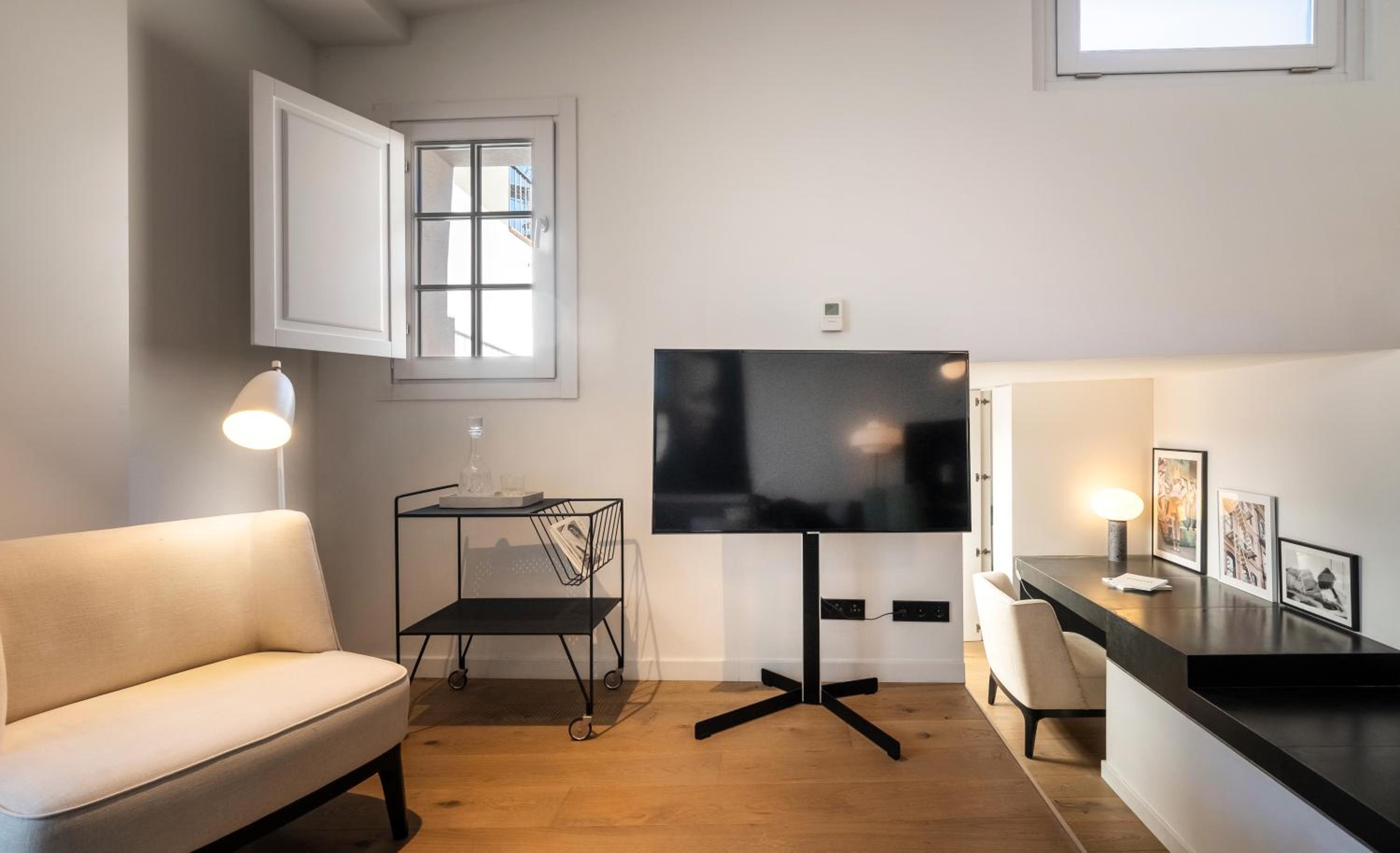 Penthouse Apartment photo 2