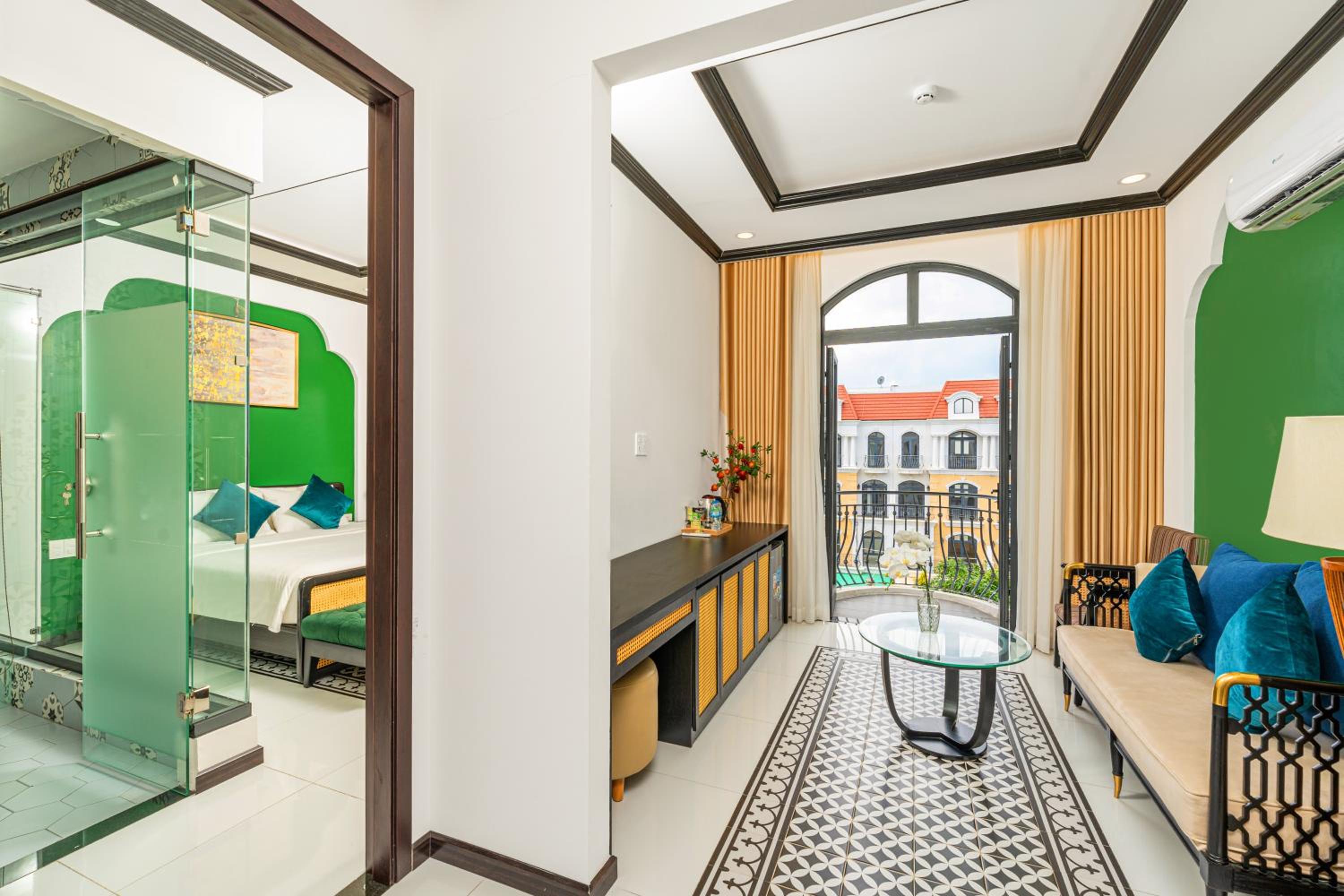 Deluxe Suite