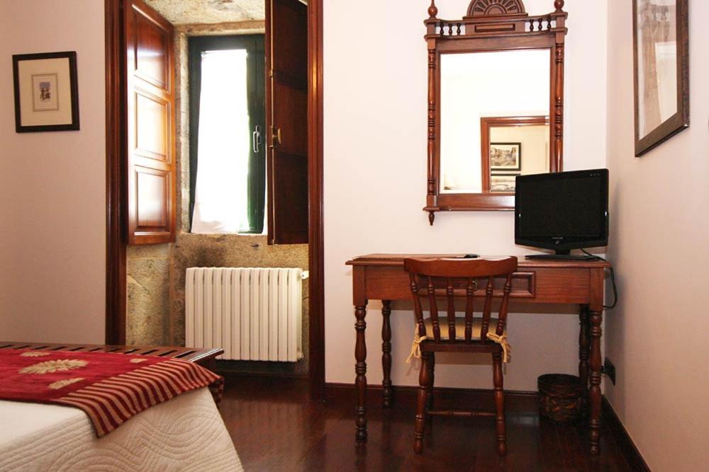 Double Room with Mountain View - Photo 3