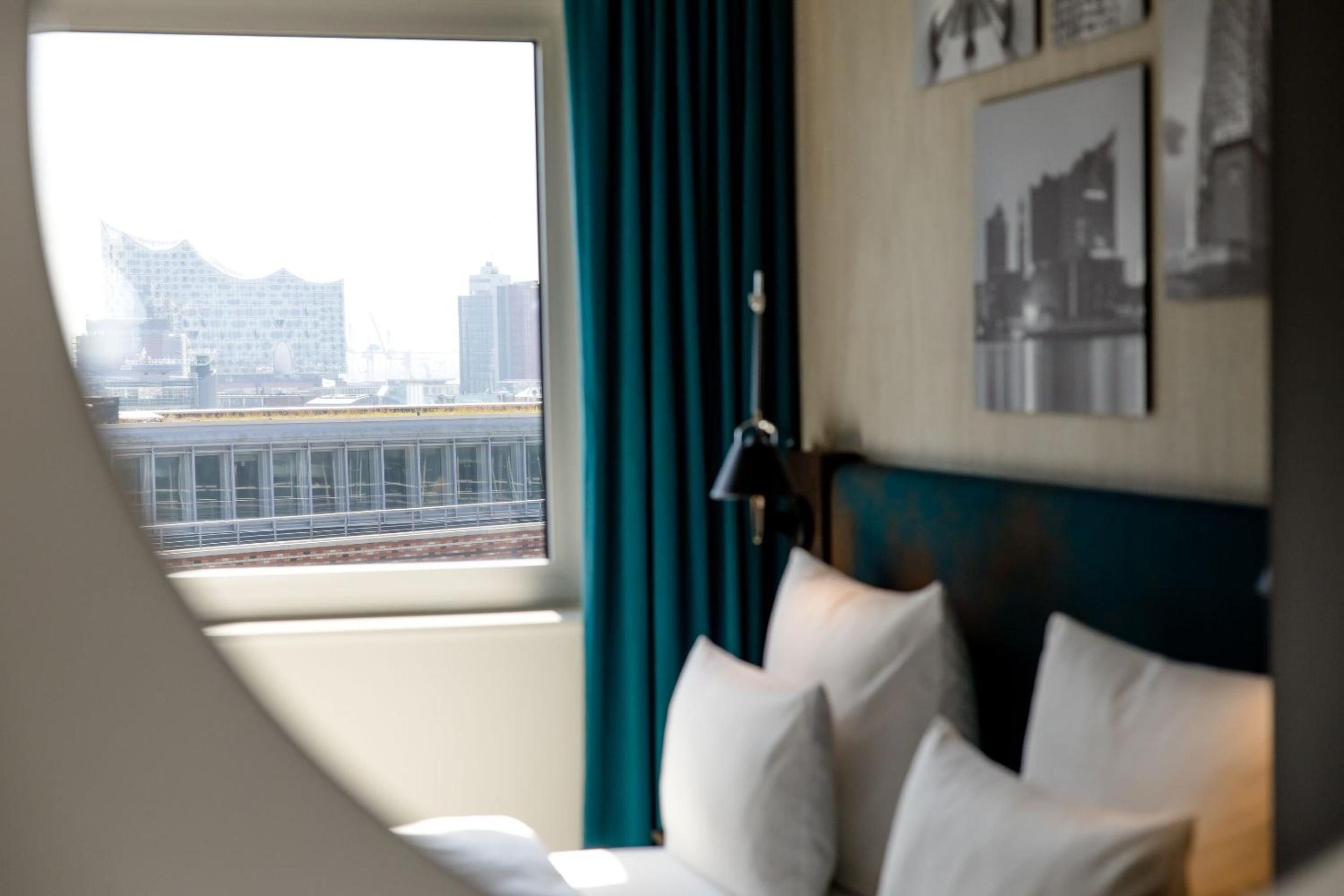 Room with Queen Size Bed