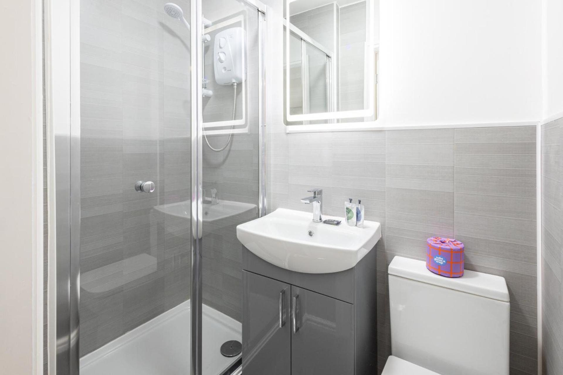 Studio Apartment photo 3
