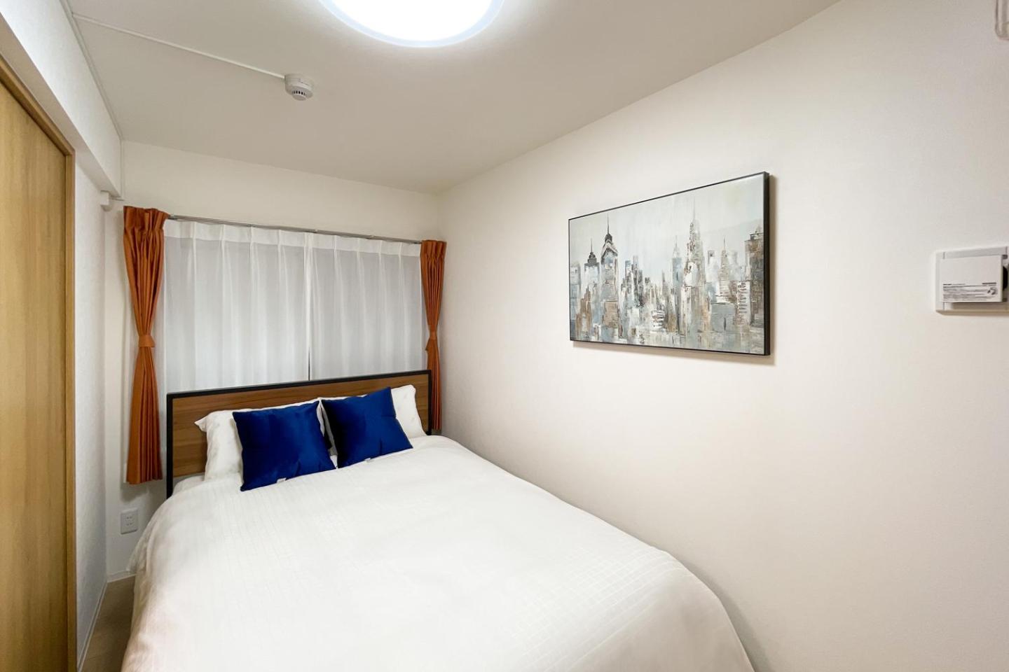 One-Bedroom Apartment photo 3