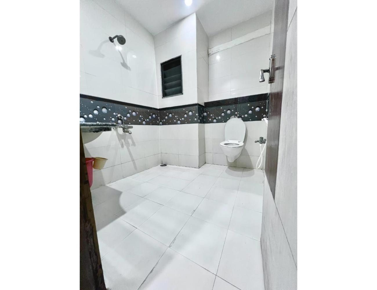 Double Room - Photo 29