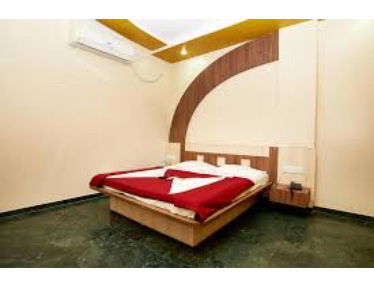 Double Room - Photo 11