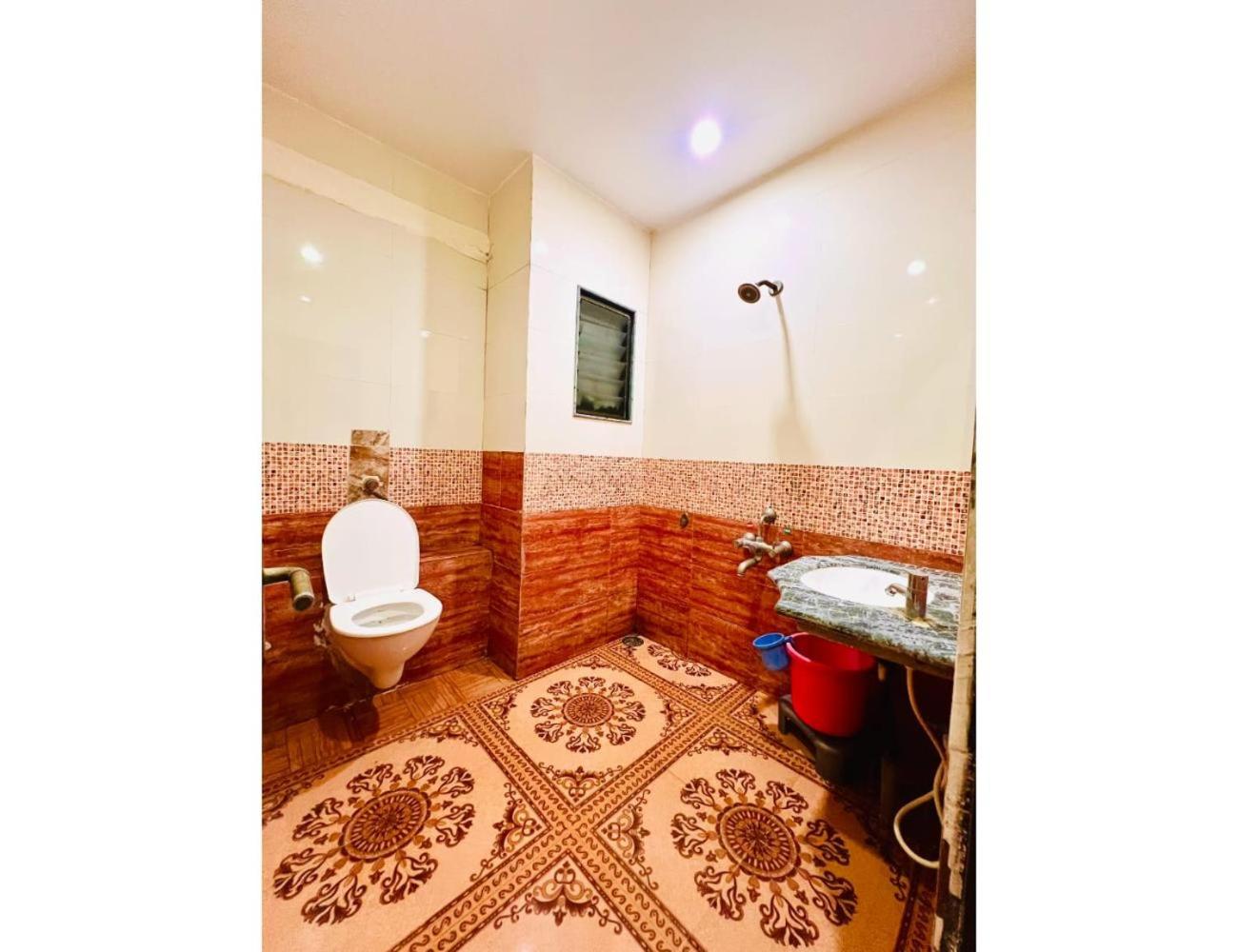 Double Room - Photo 23