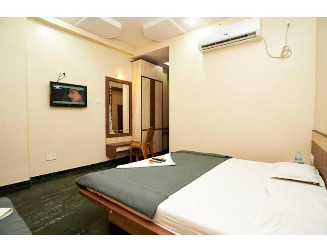 Double Room - Photo 21