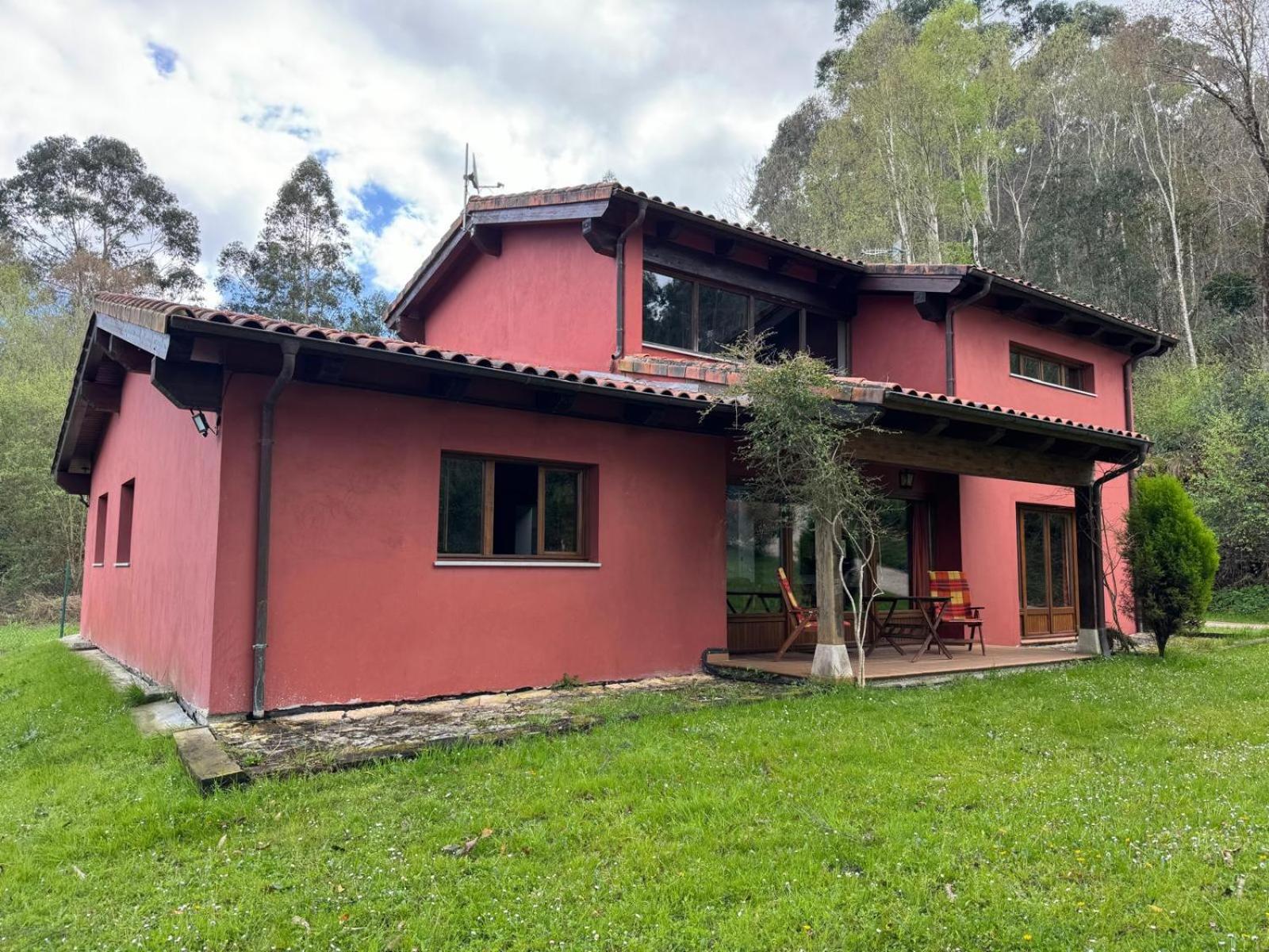 Four-Bedroom House photo 2