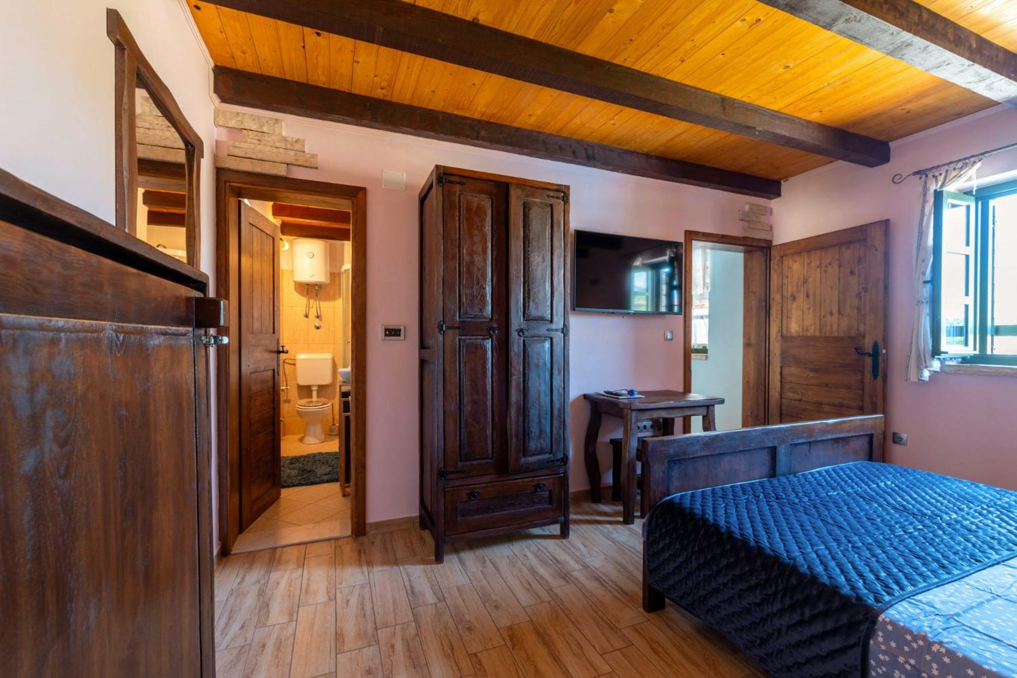 Villa 1