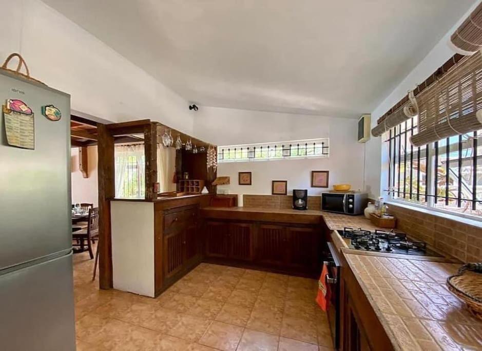 Four-Bedroom House photo 3