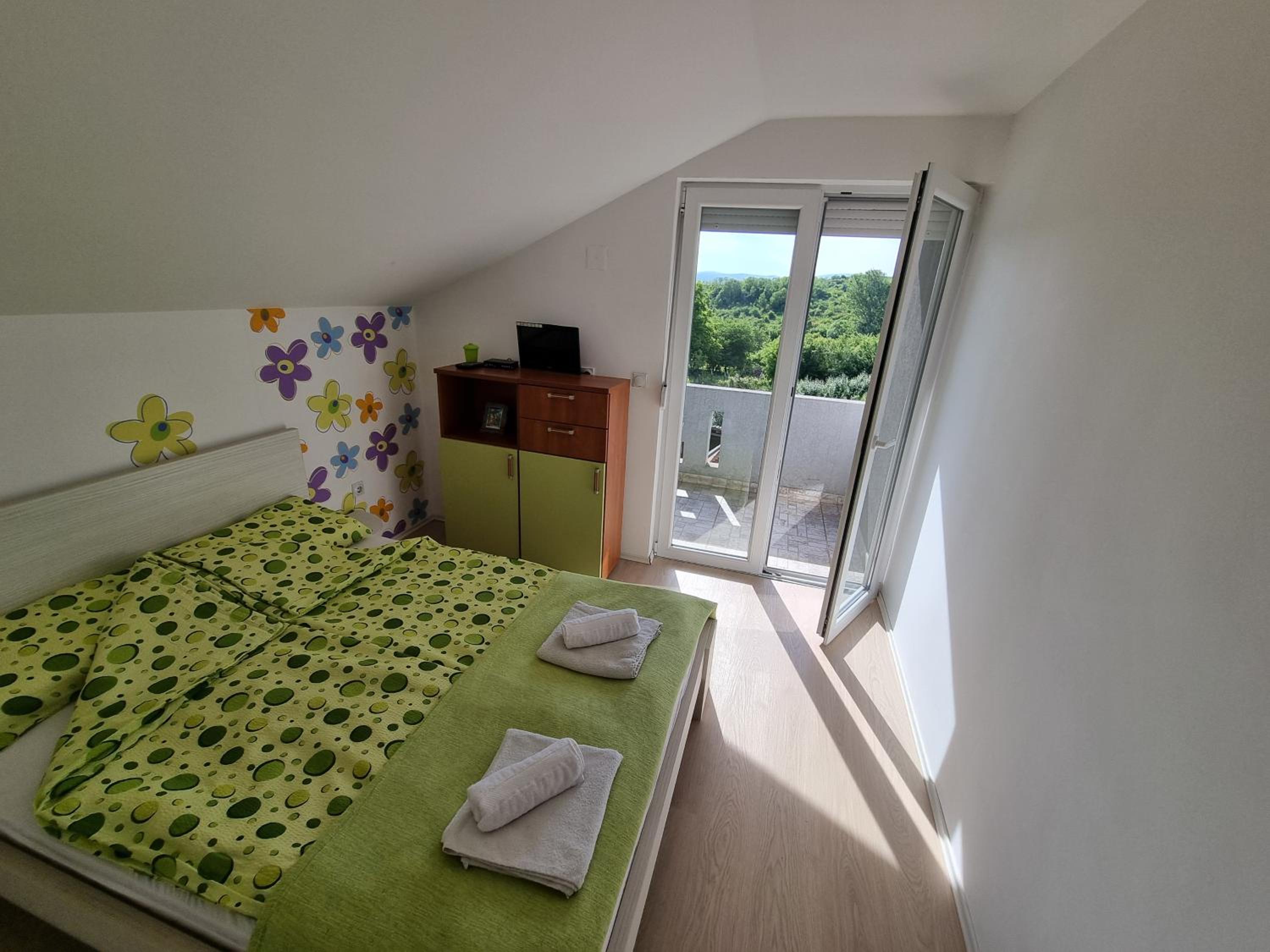 Villa photo 2