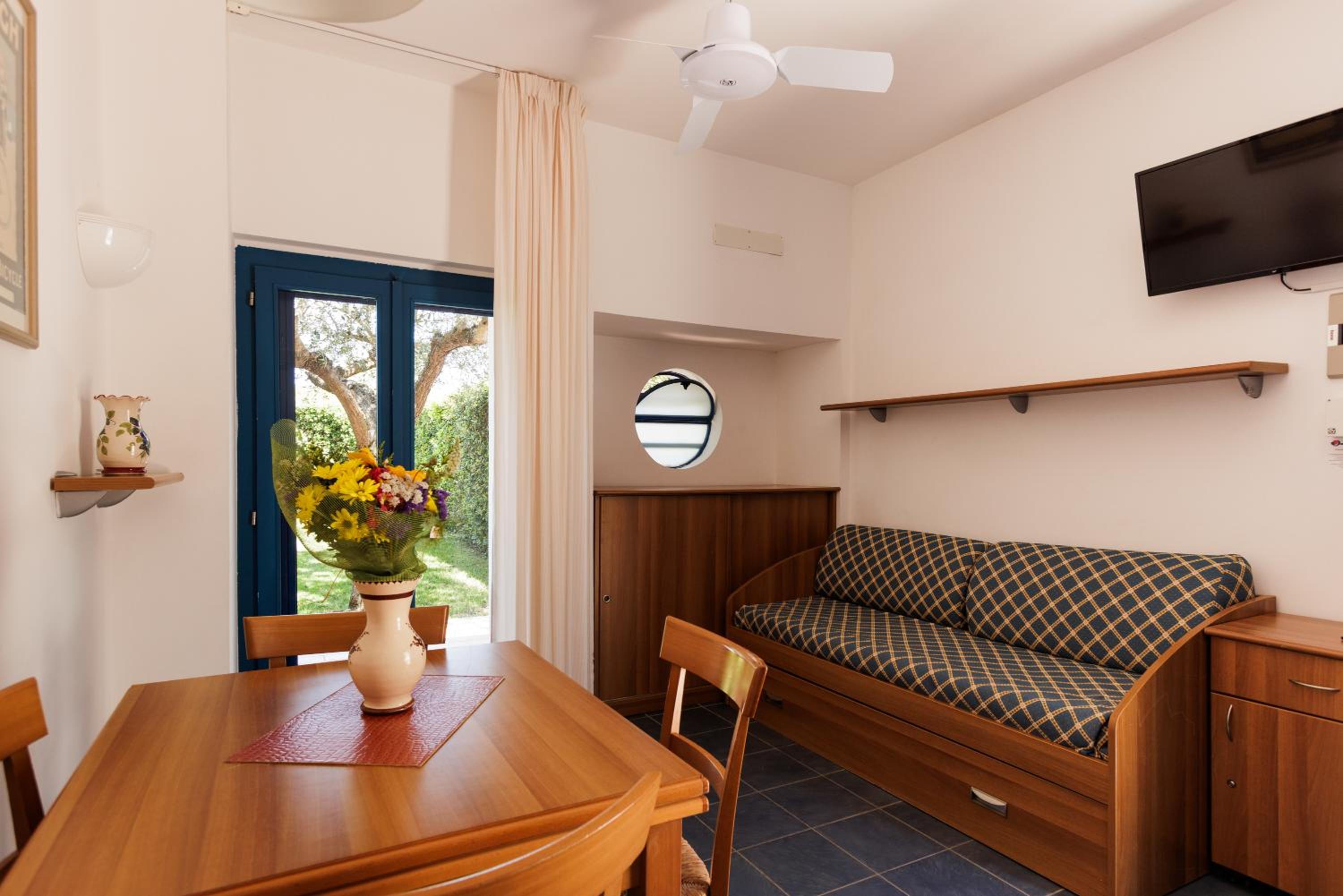 Maisonette photo 1