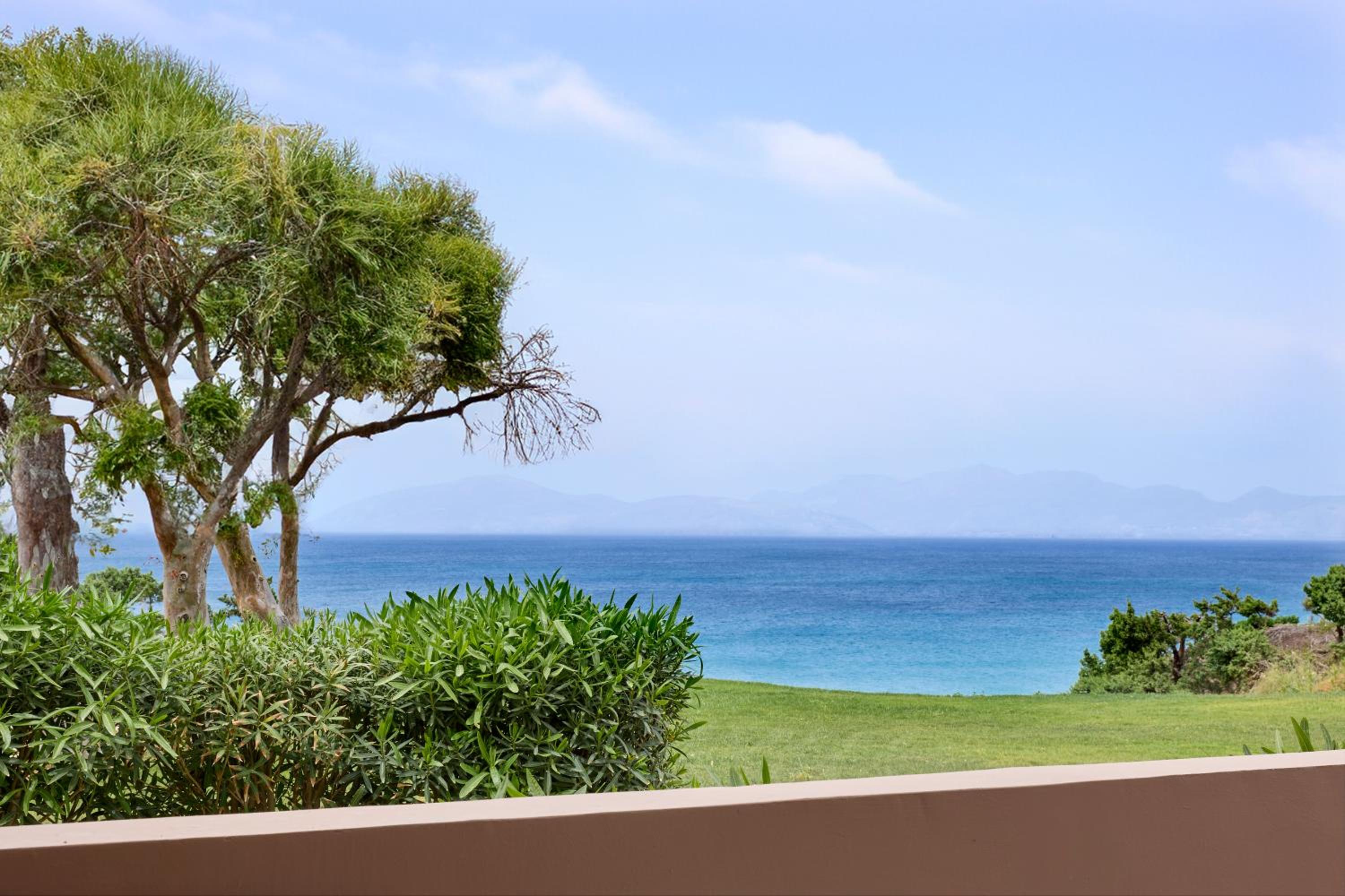 Deluxe Family Junior Suite Sea View - Photo 4