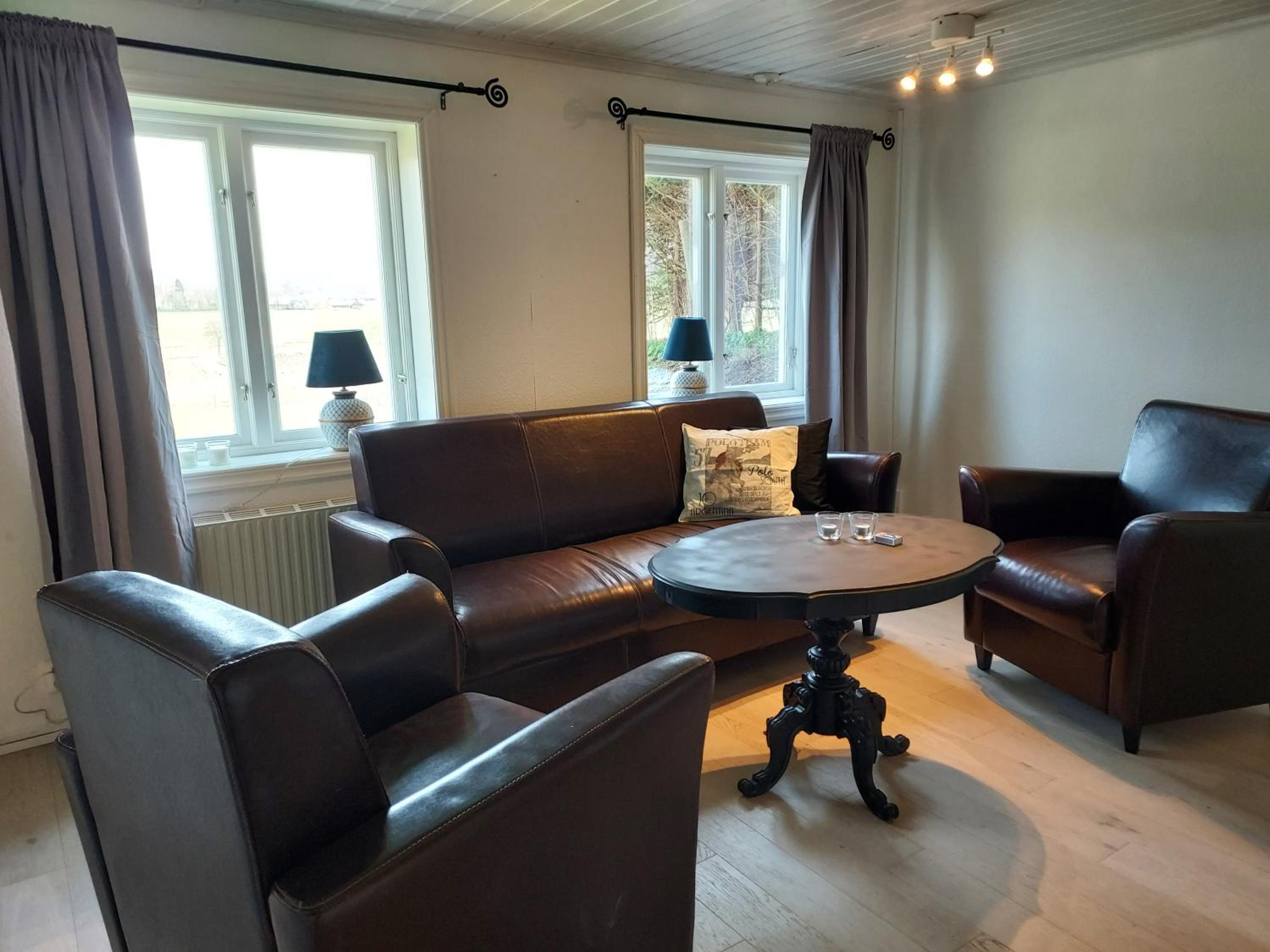 Apartment - Photo 1