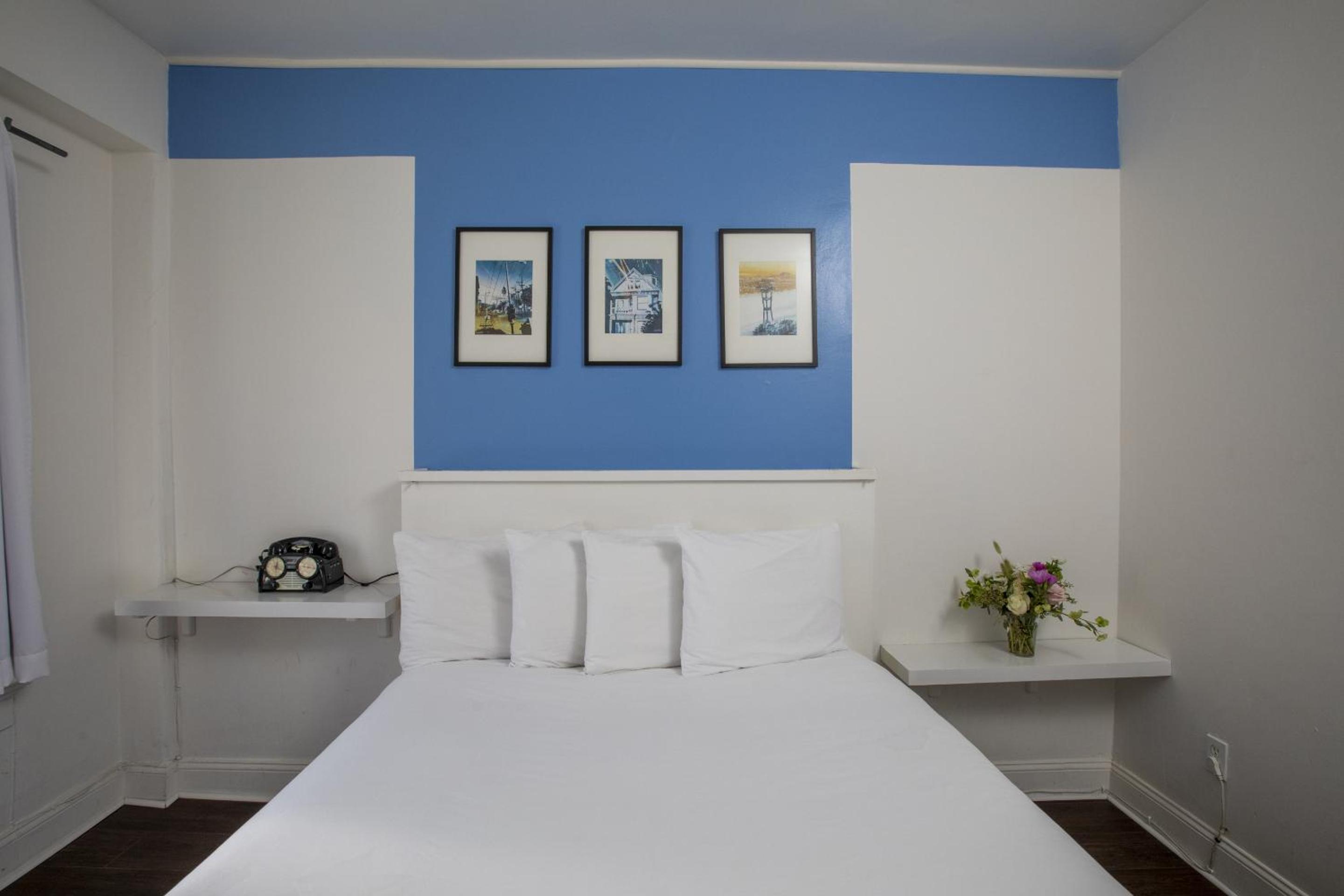 Queen Room - Photo 3