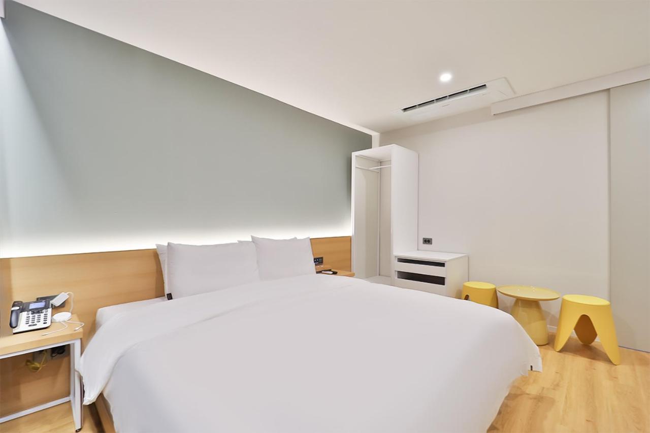 Business Double Room - Photo 4