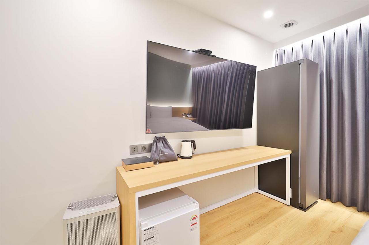 Business Double Room - Photo 2