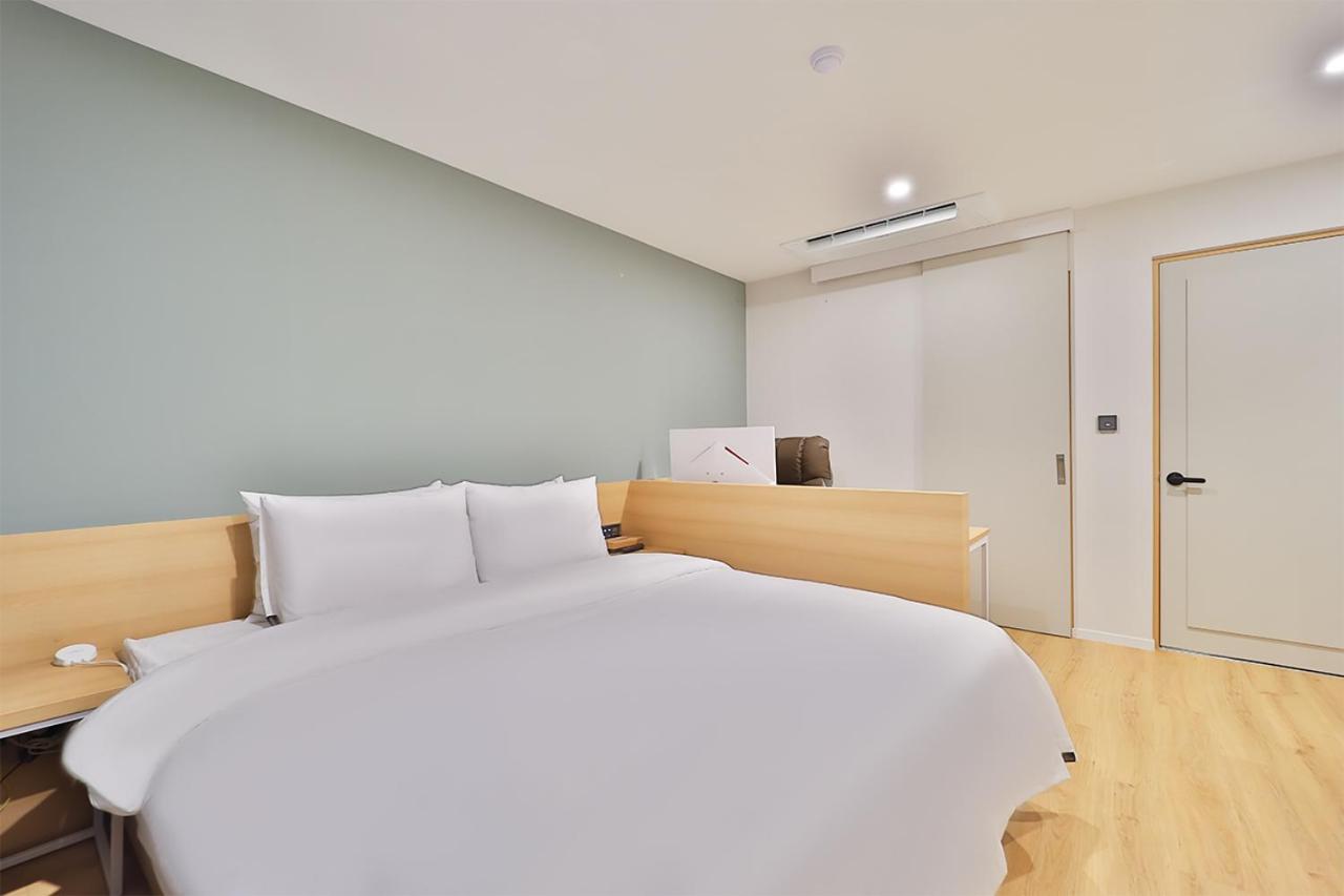 Deluxe Double Room with 1PC photo 3