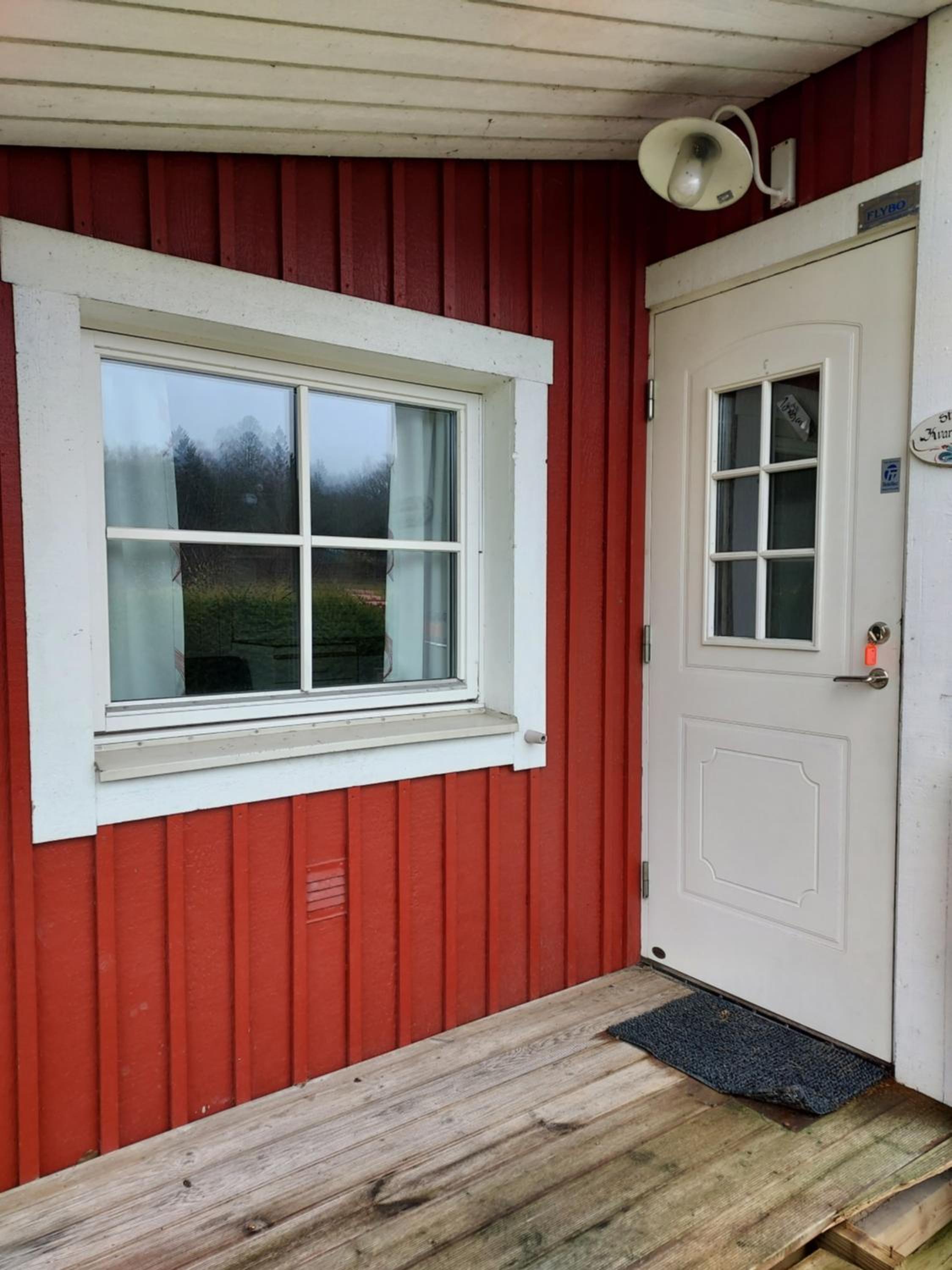 One-Bedroom House - Photo 3