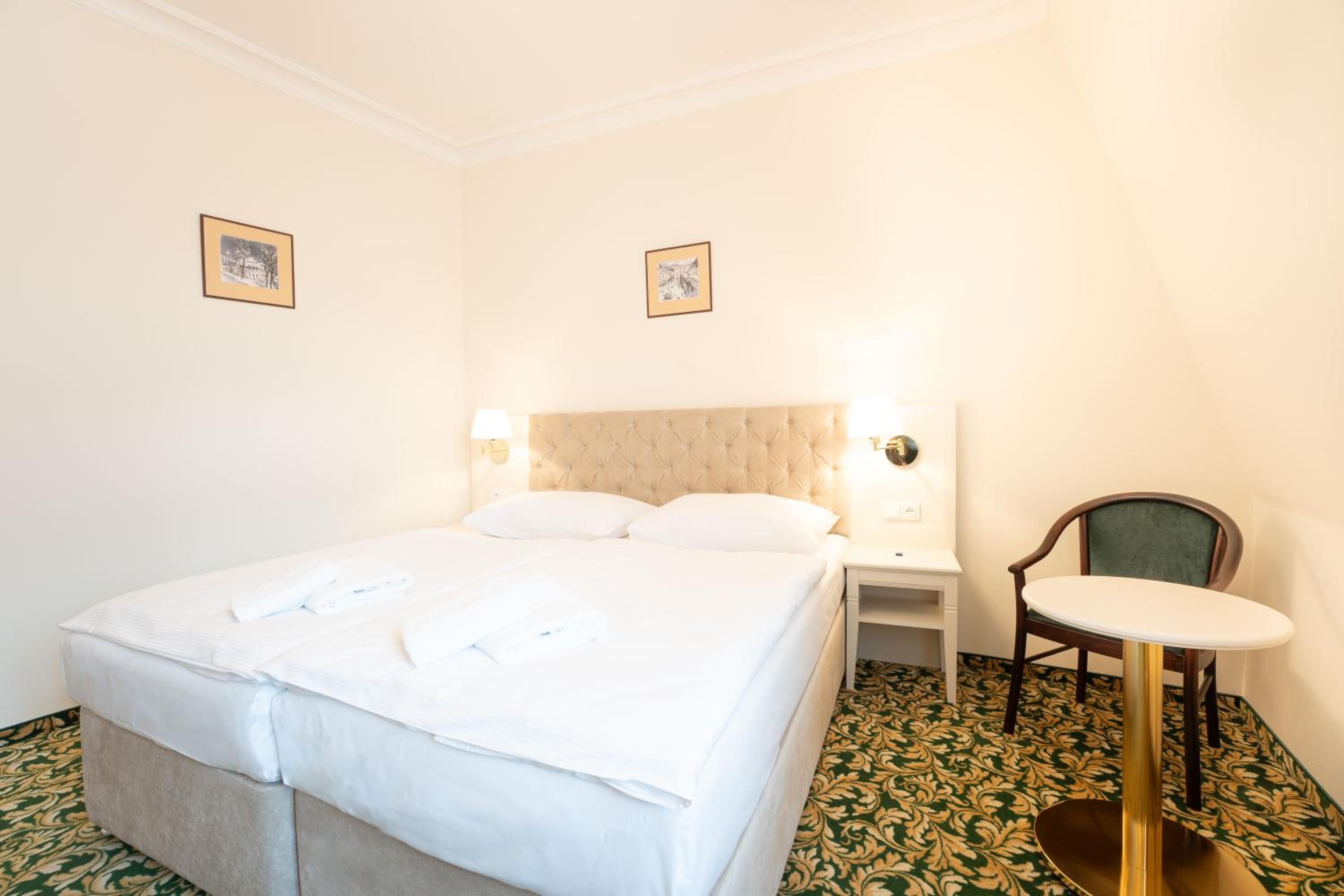 Double Room photo 2