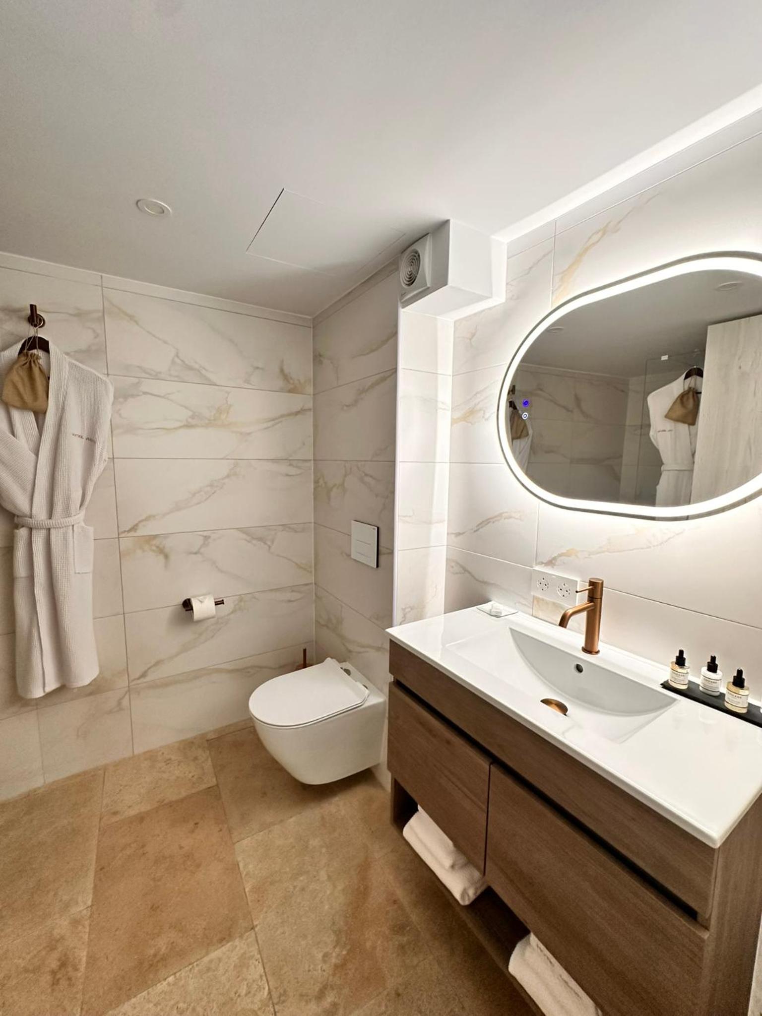 Suite Suite