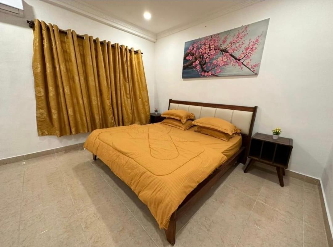 One-Bedroom House photo 1