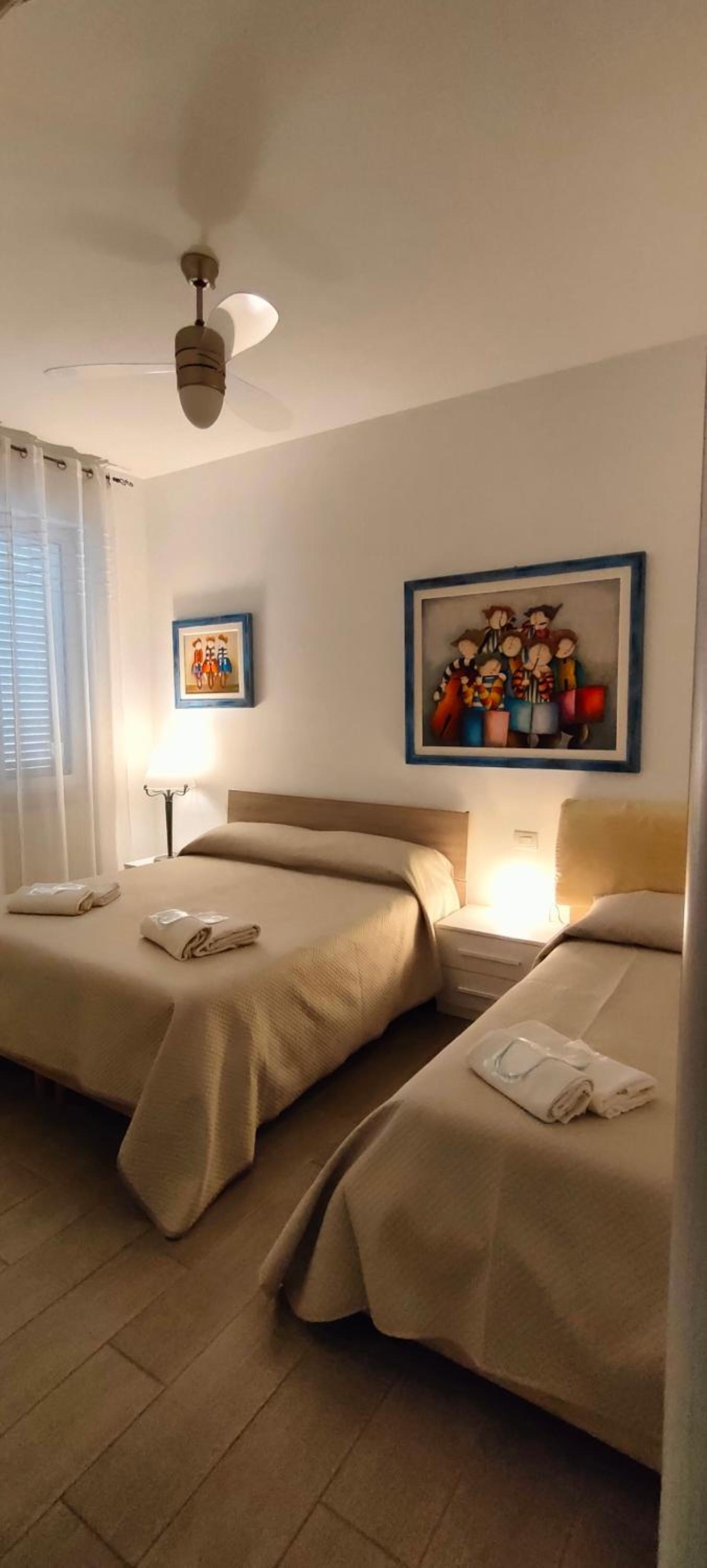 Two-Bedroom Deluxe Apartment with Balcony
