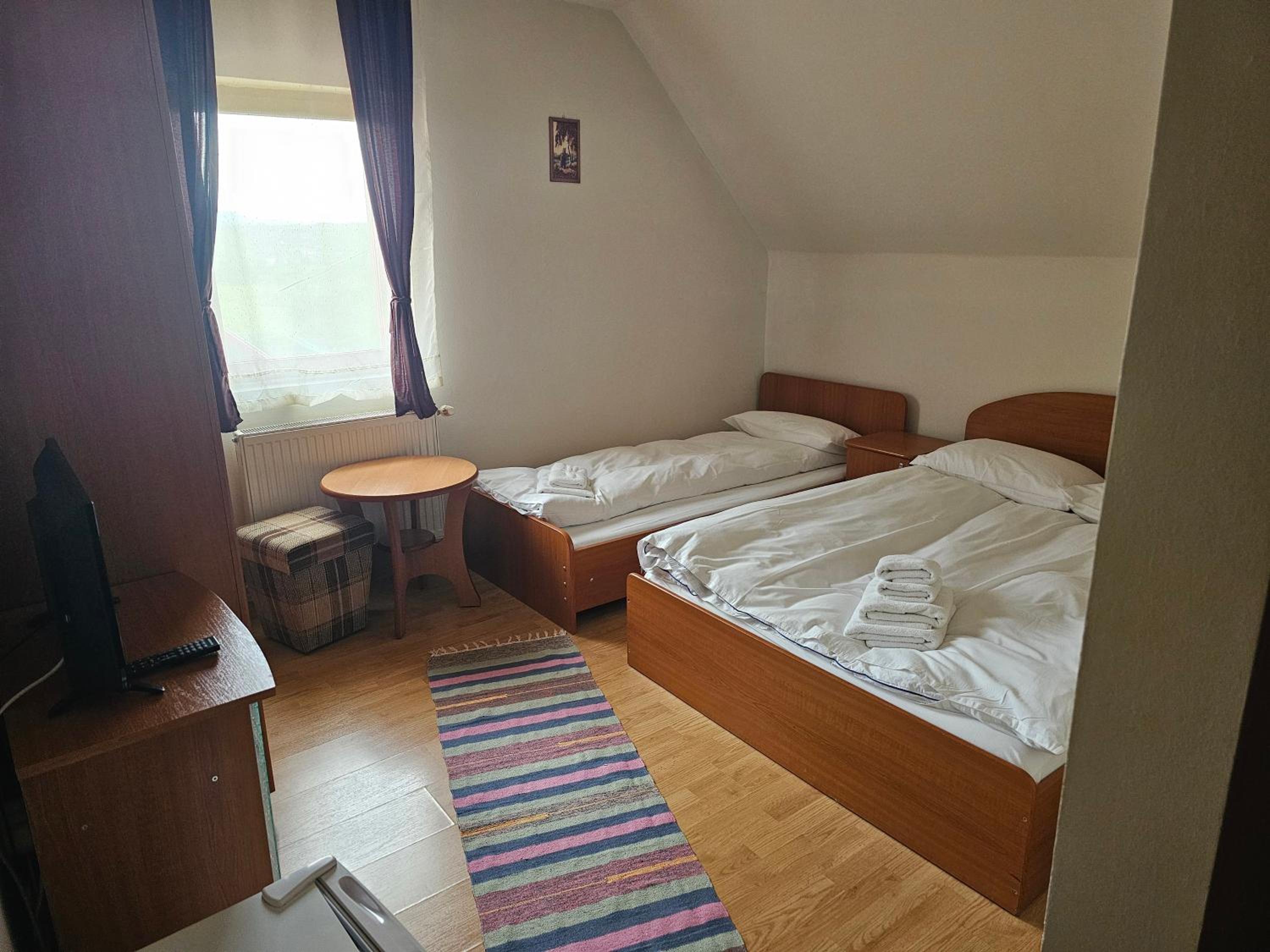 Triple Room with Private Bathroom photo 1