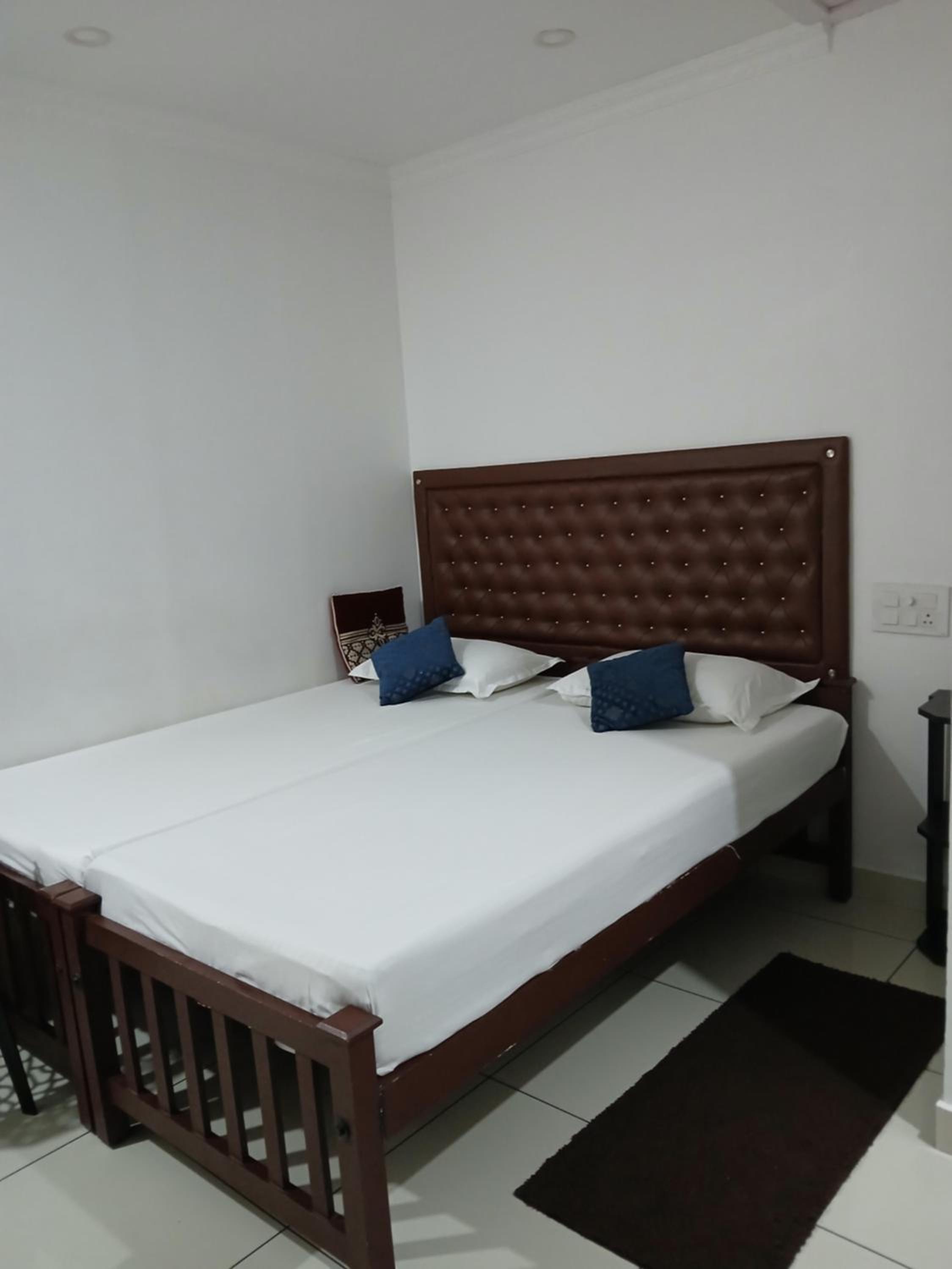 Double Room with Balcony - Photo 42