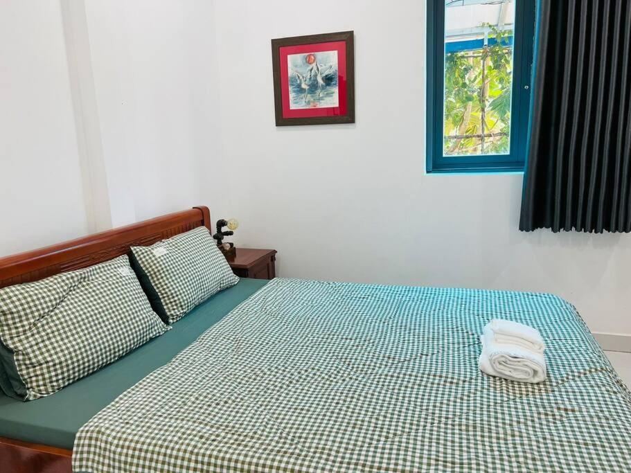 Three-Bedroom House photo 3