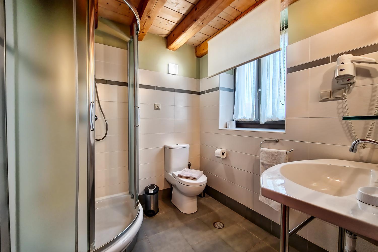 Standard Triple Room photo 2