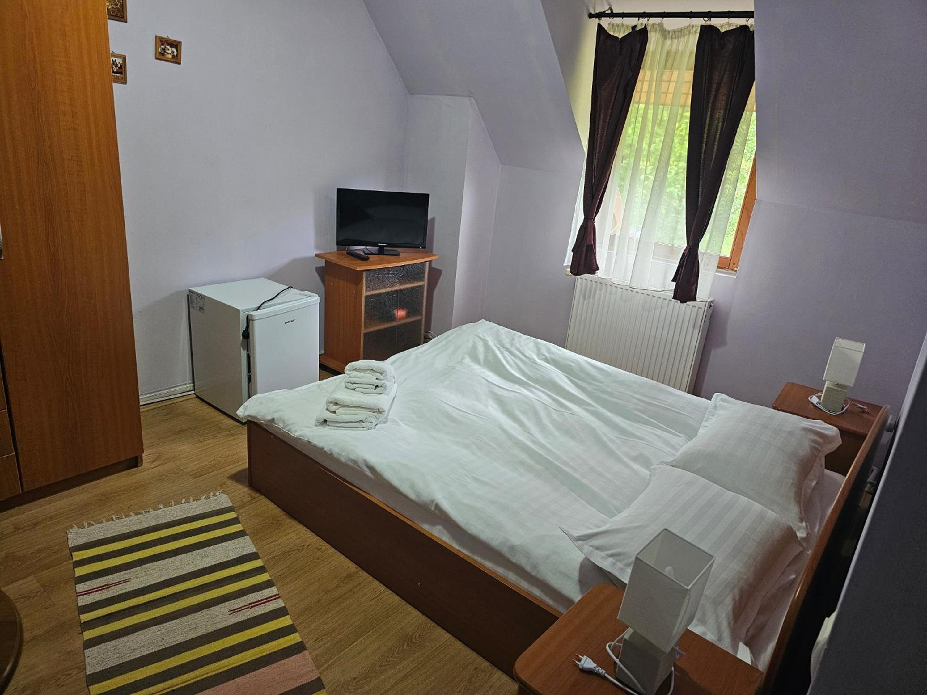 Double Room with Private Bathroom photo 1