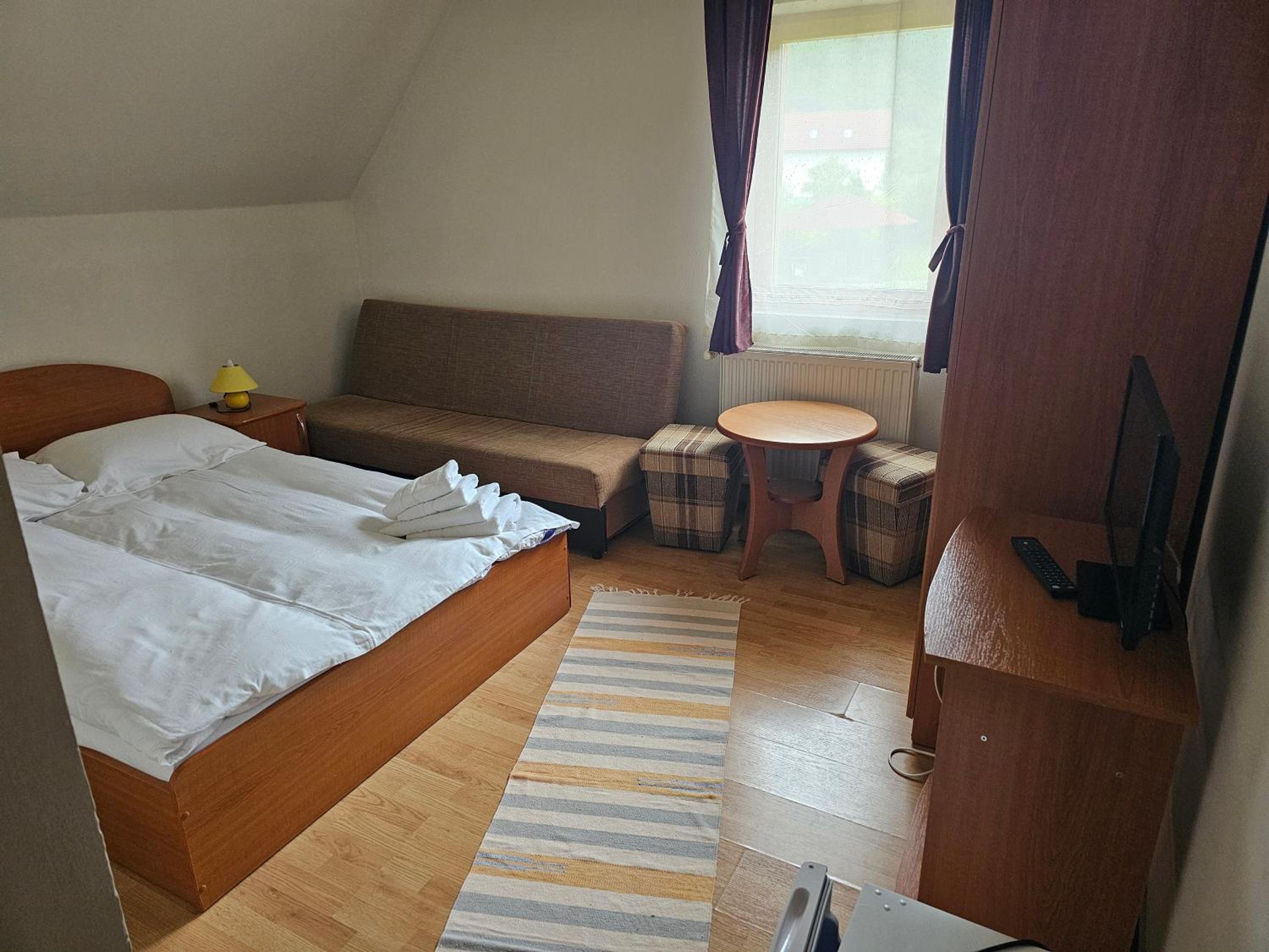 Double Room with Private Bathroom photo 3
