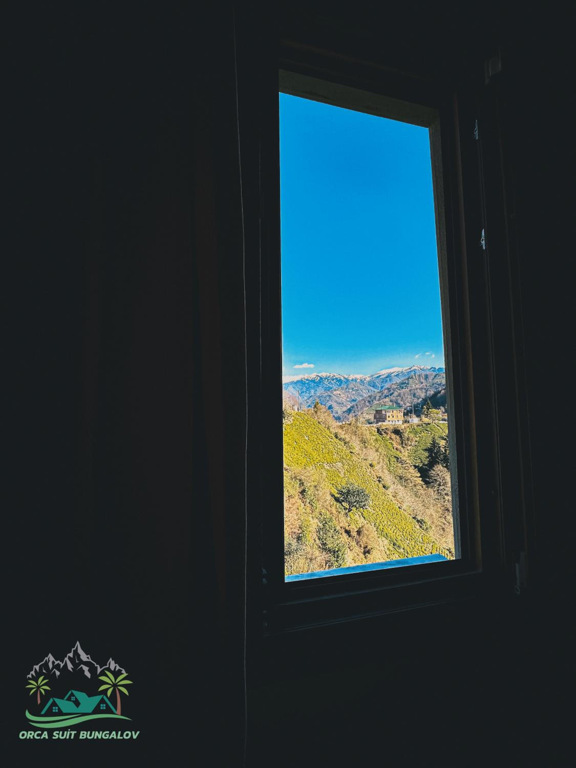 Apartment With Mountain View photo 2