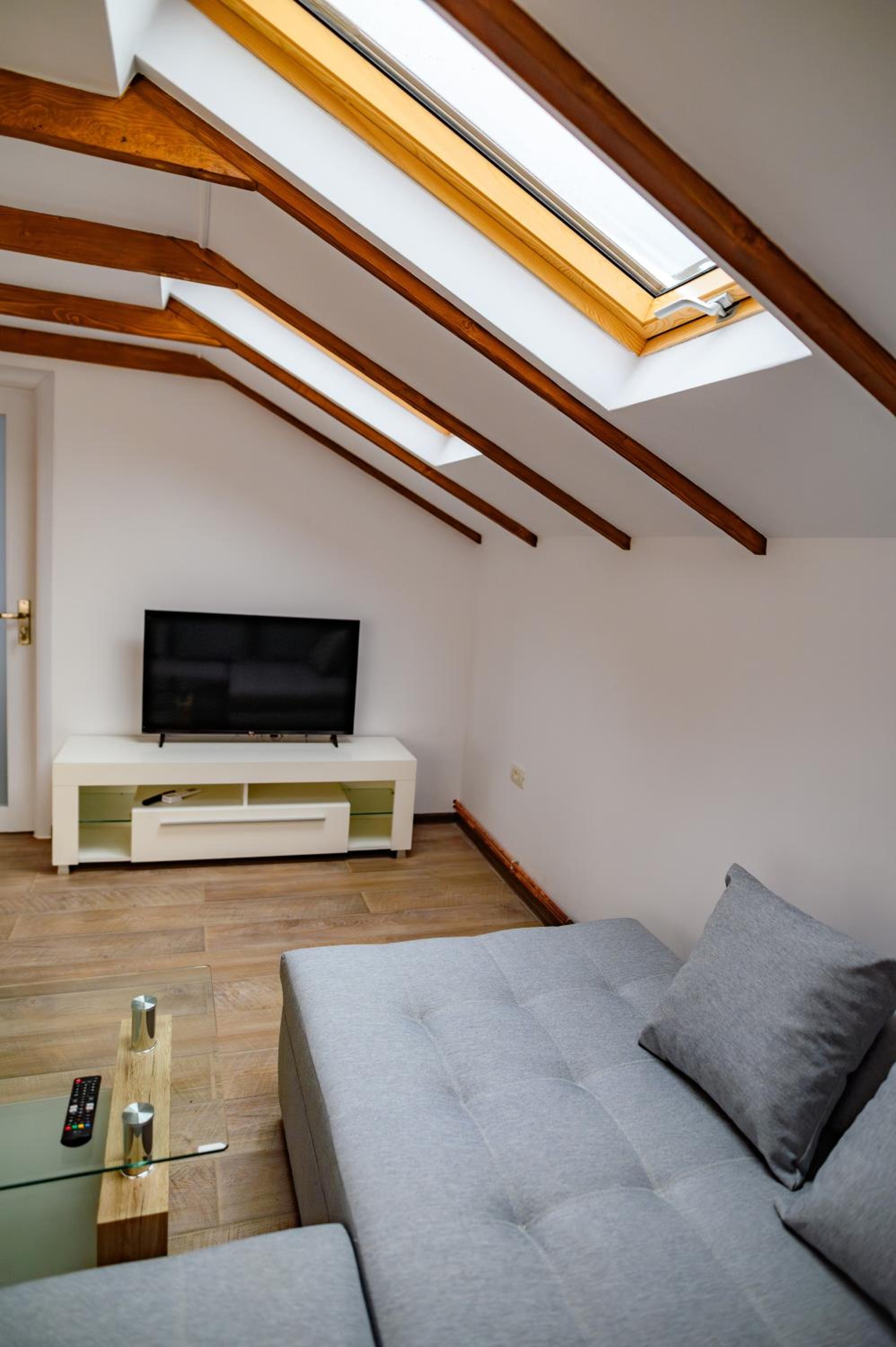 One-Bedroom House photo 2