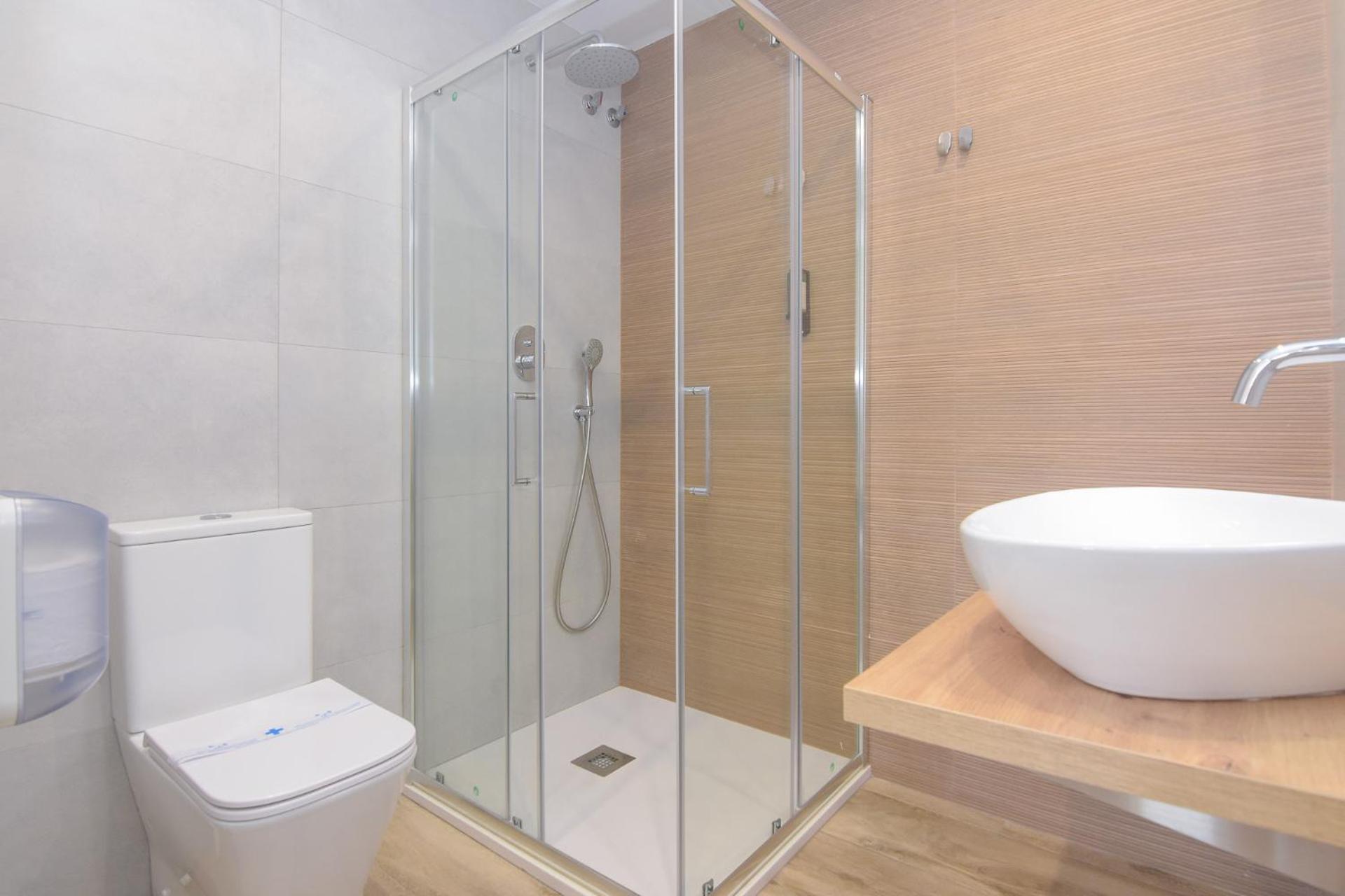 Double Room - Photo 21