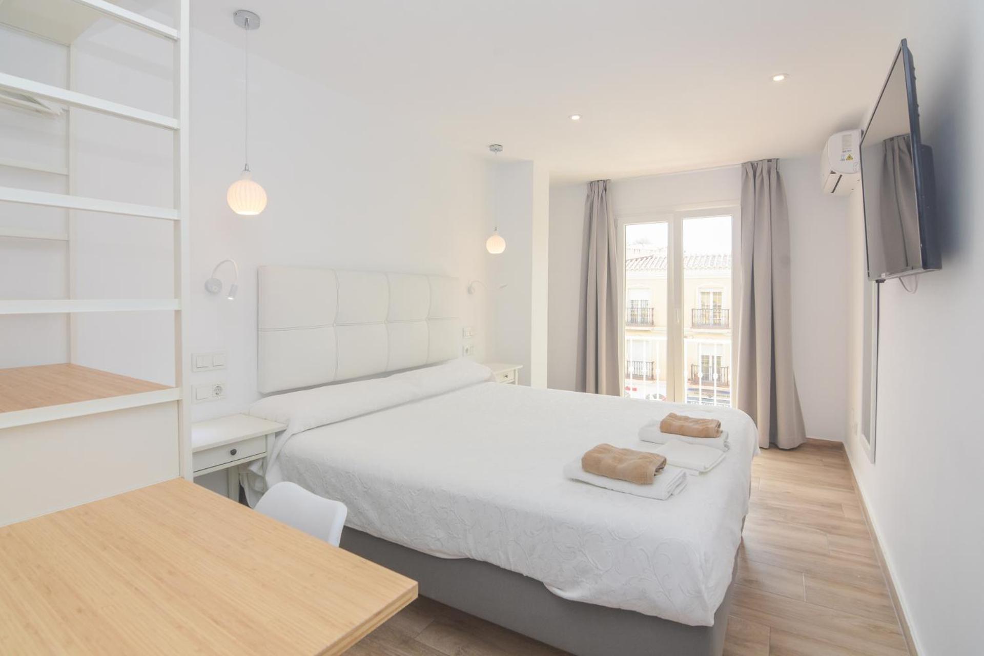 Double Room - Photo 36