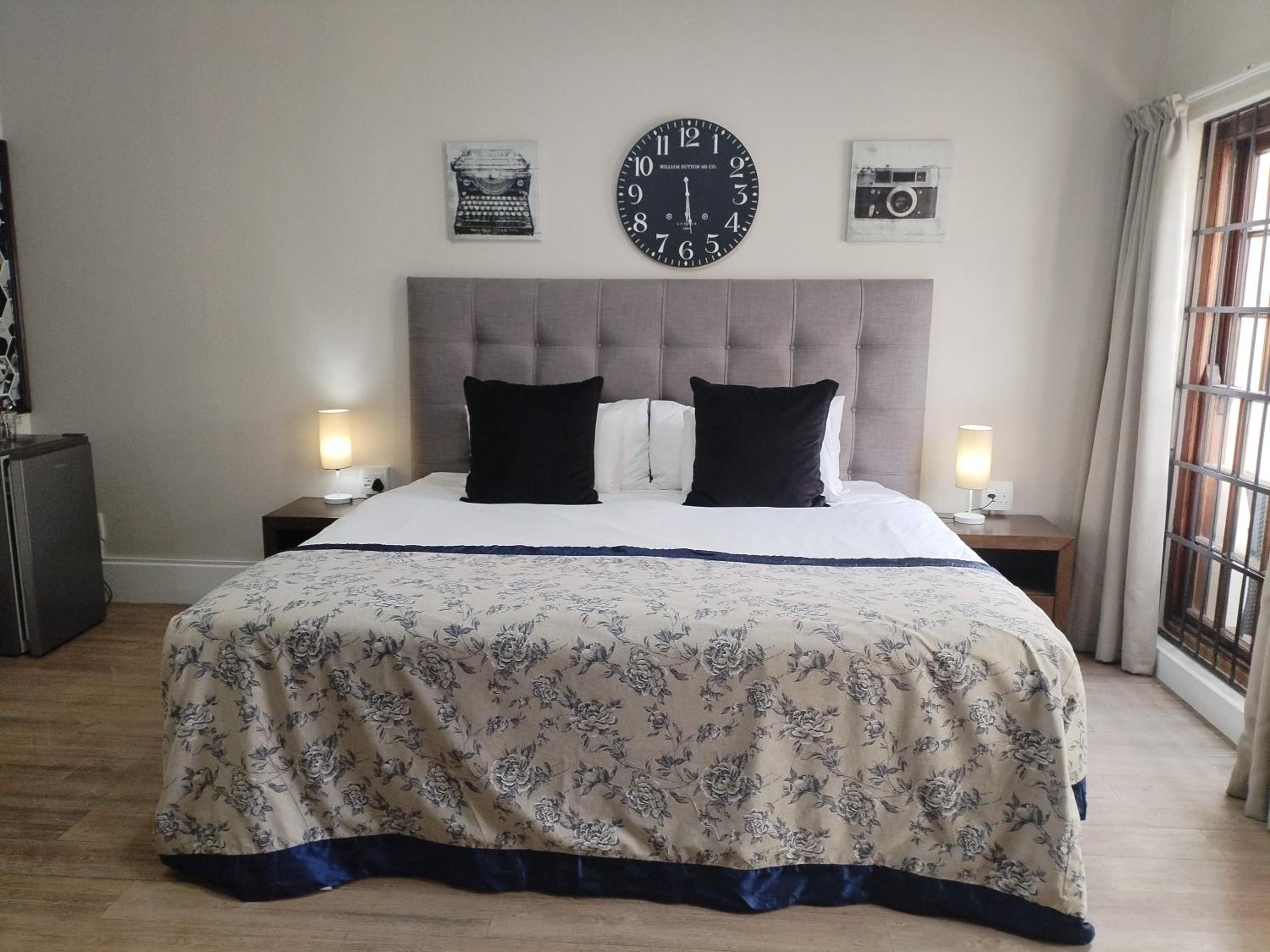 Suite with Balcony photo 3
