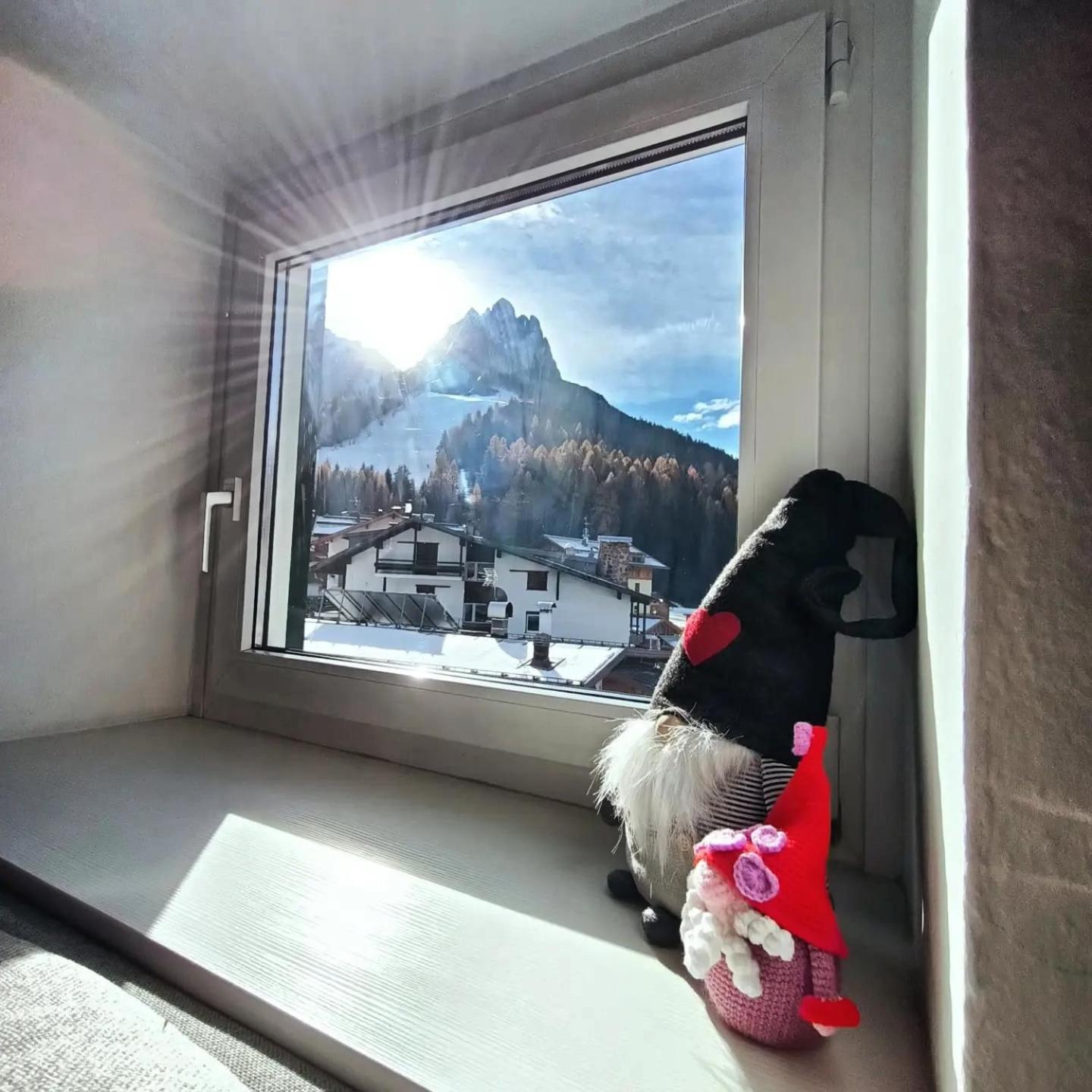 Apartment with Mountain View photo 2