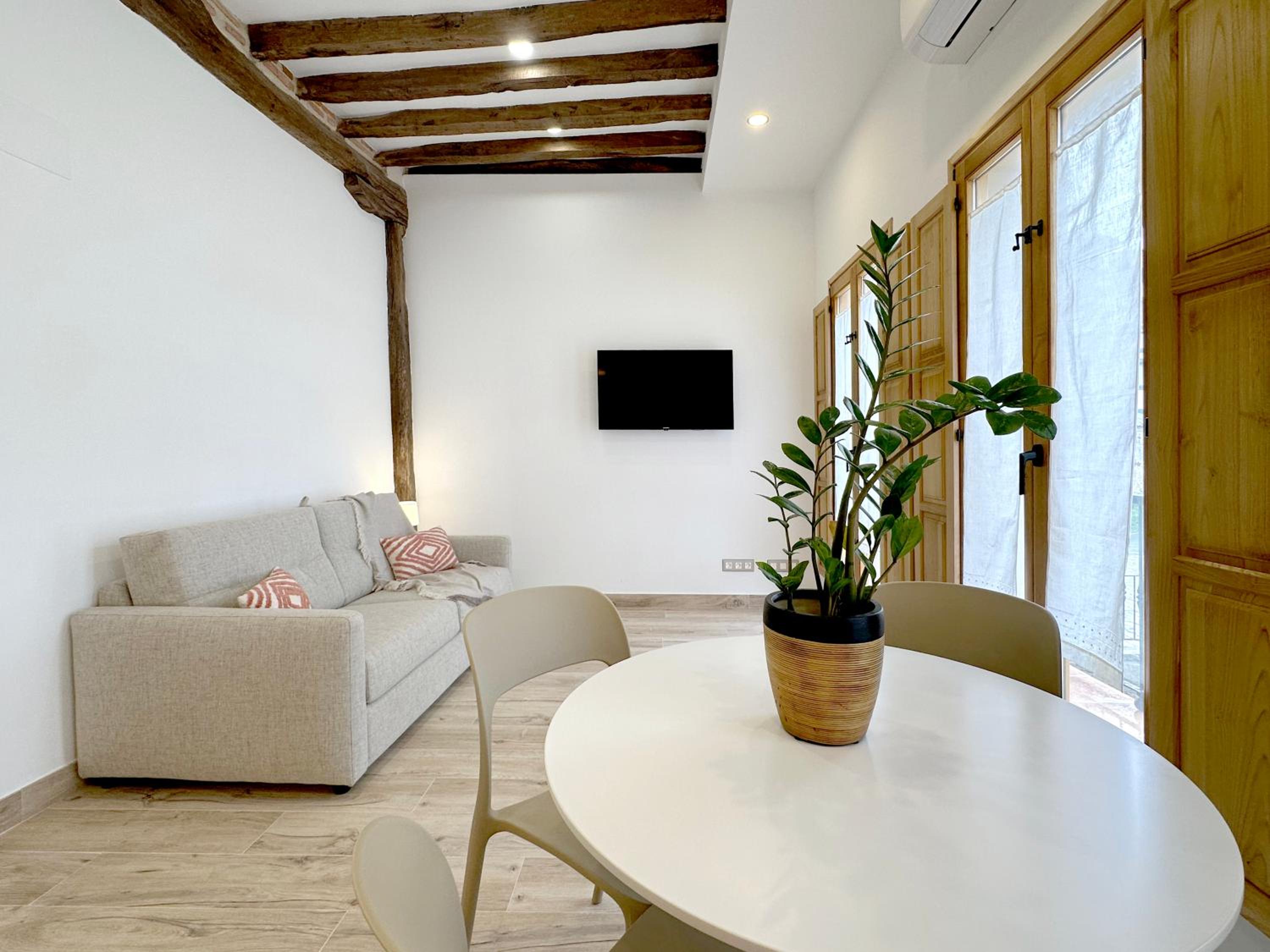 Apartamento con Vista y Balcón