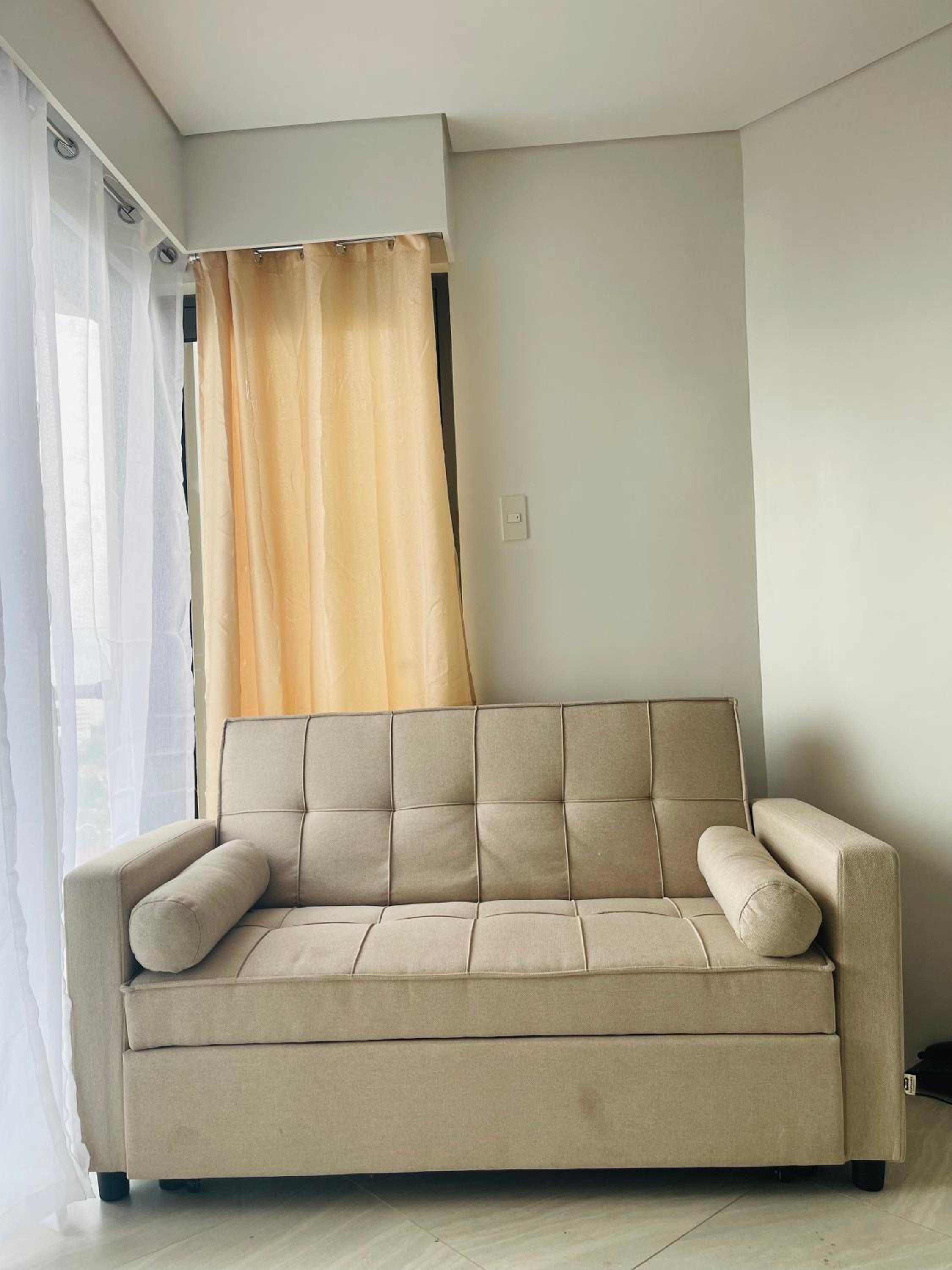 Studio with Balcony photo 1