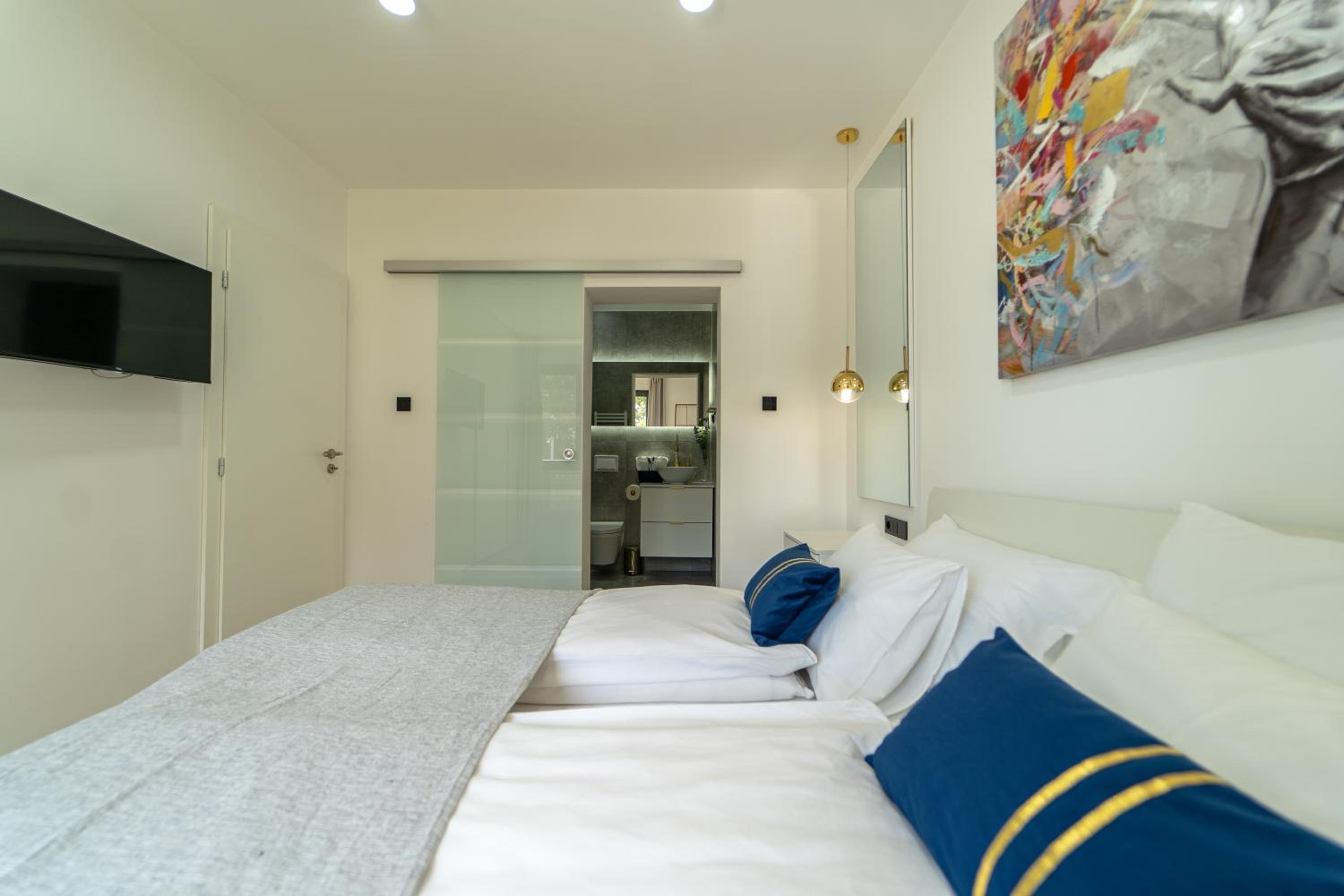 Three-Bedroom Villa photo 3
