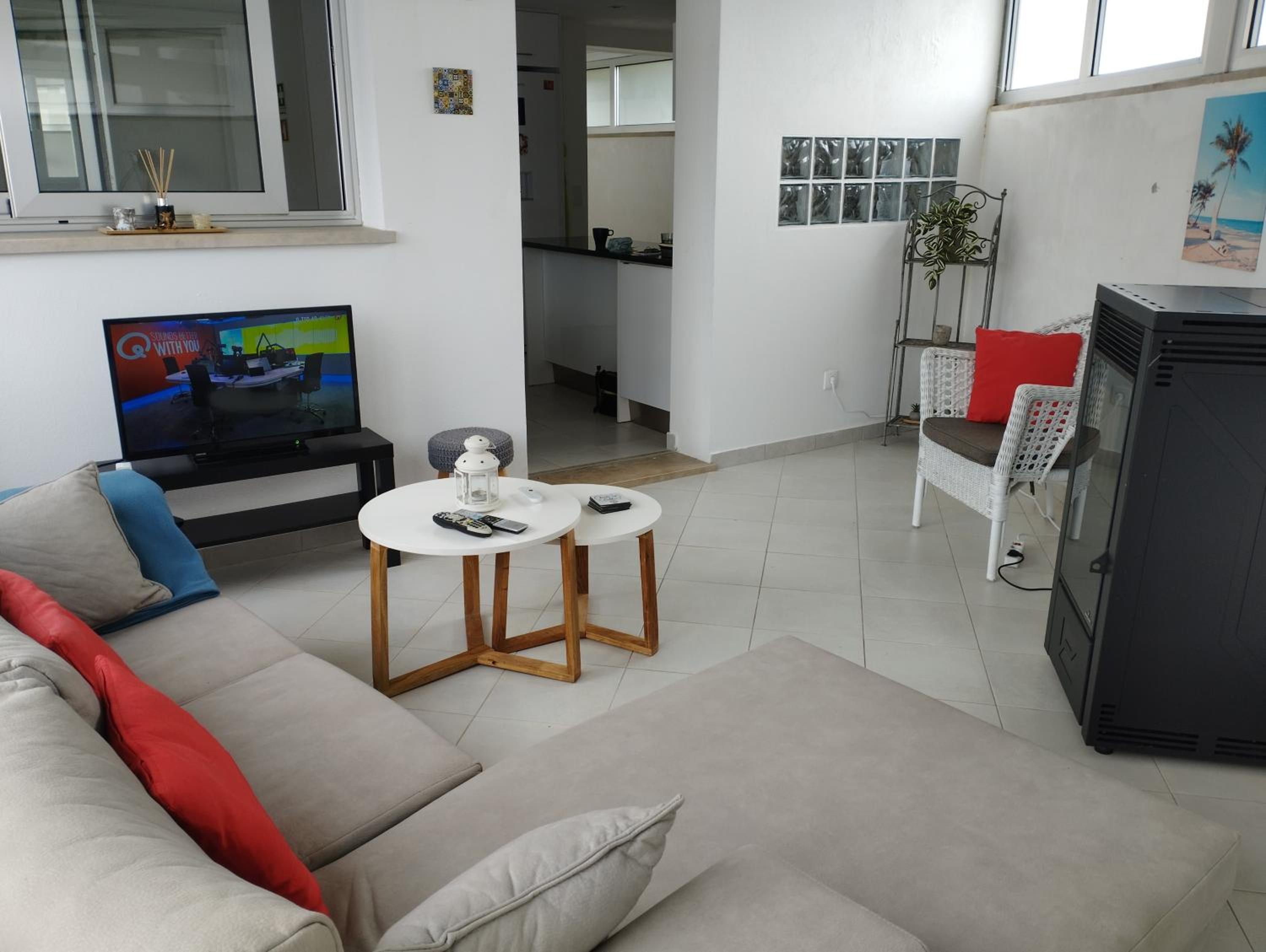 Three-Bedroom House photo 3