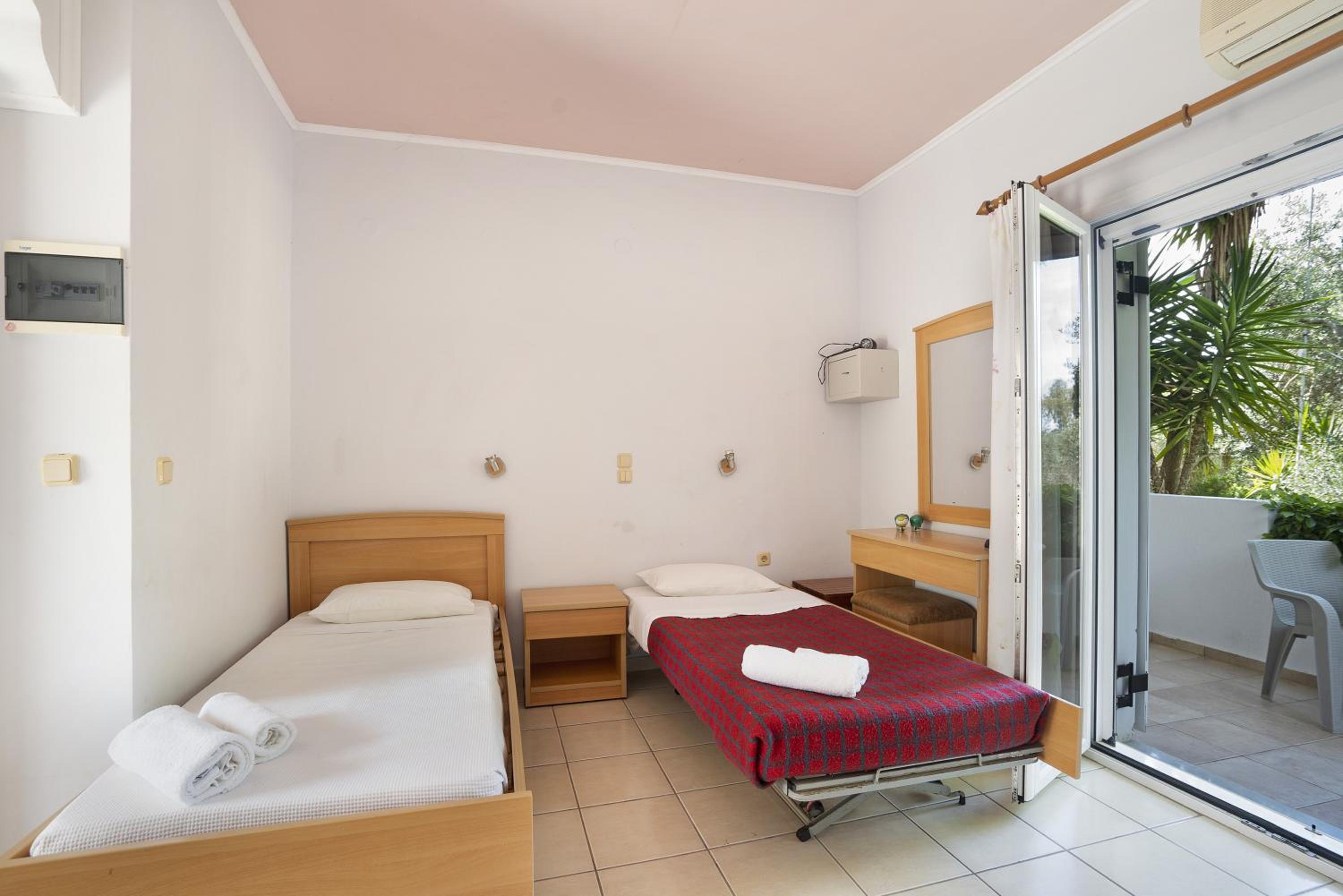 Superior One-Bedroom Apartment with Balcony photo 1