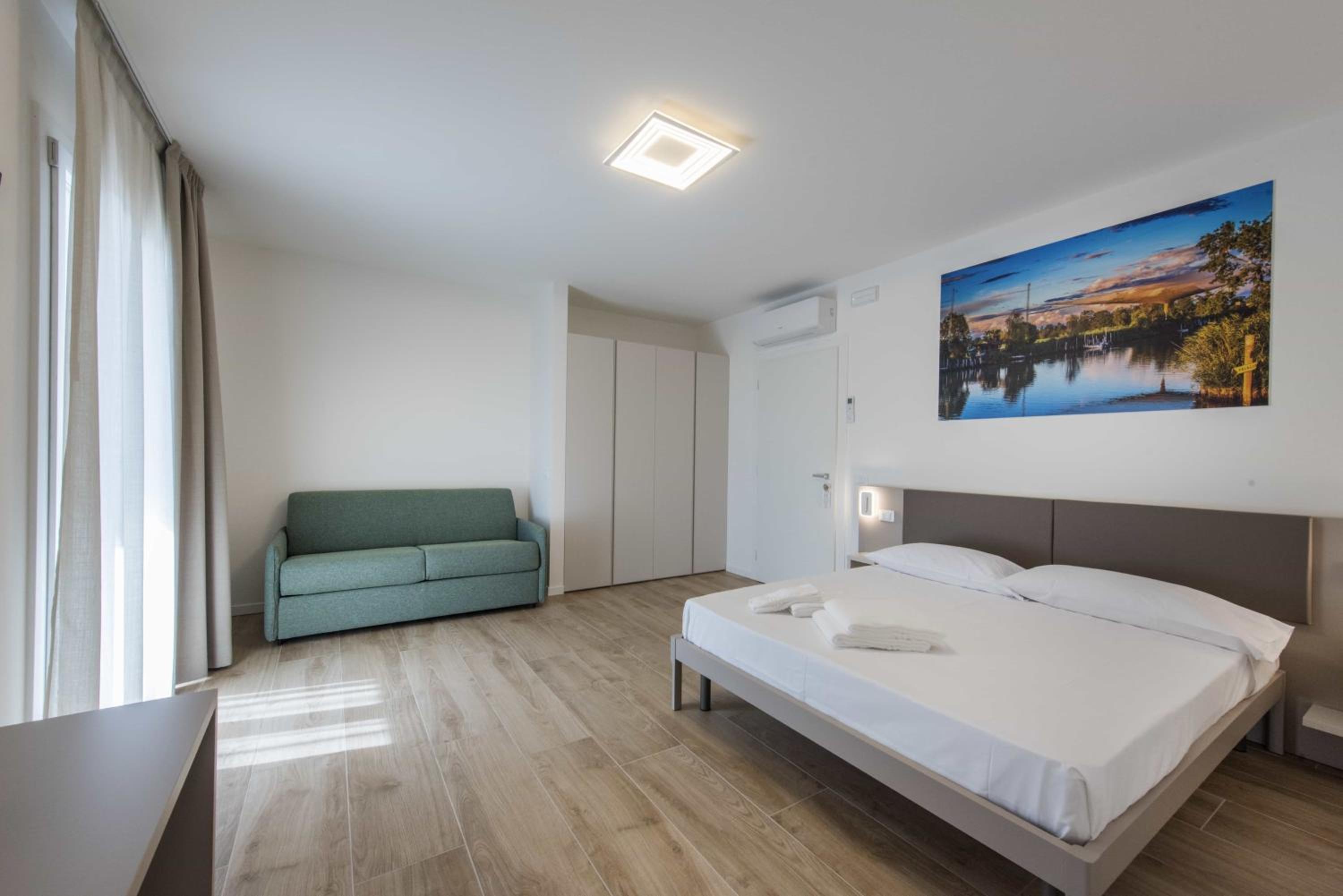 Deluxe Quadruple Room photo 3