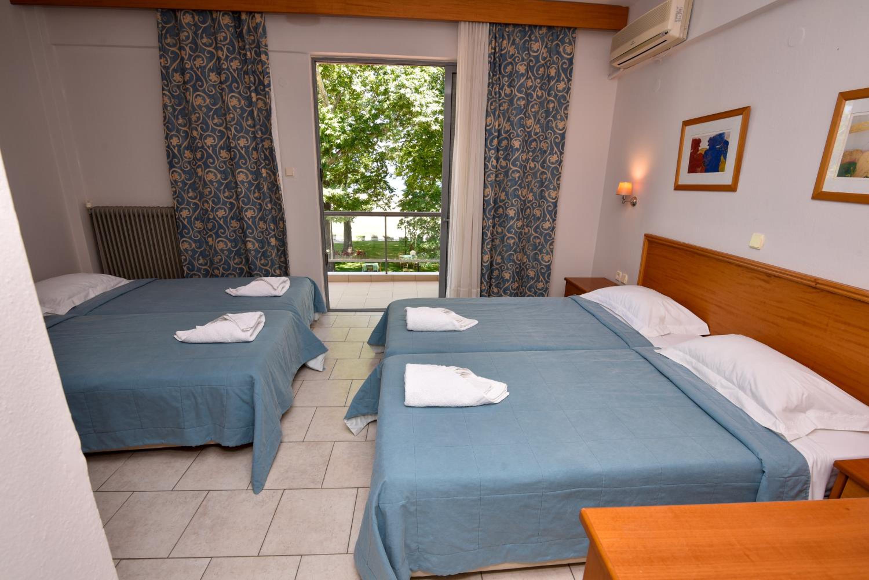 Quadruple Room with Balcony