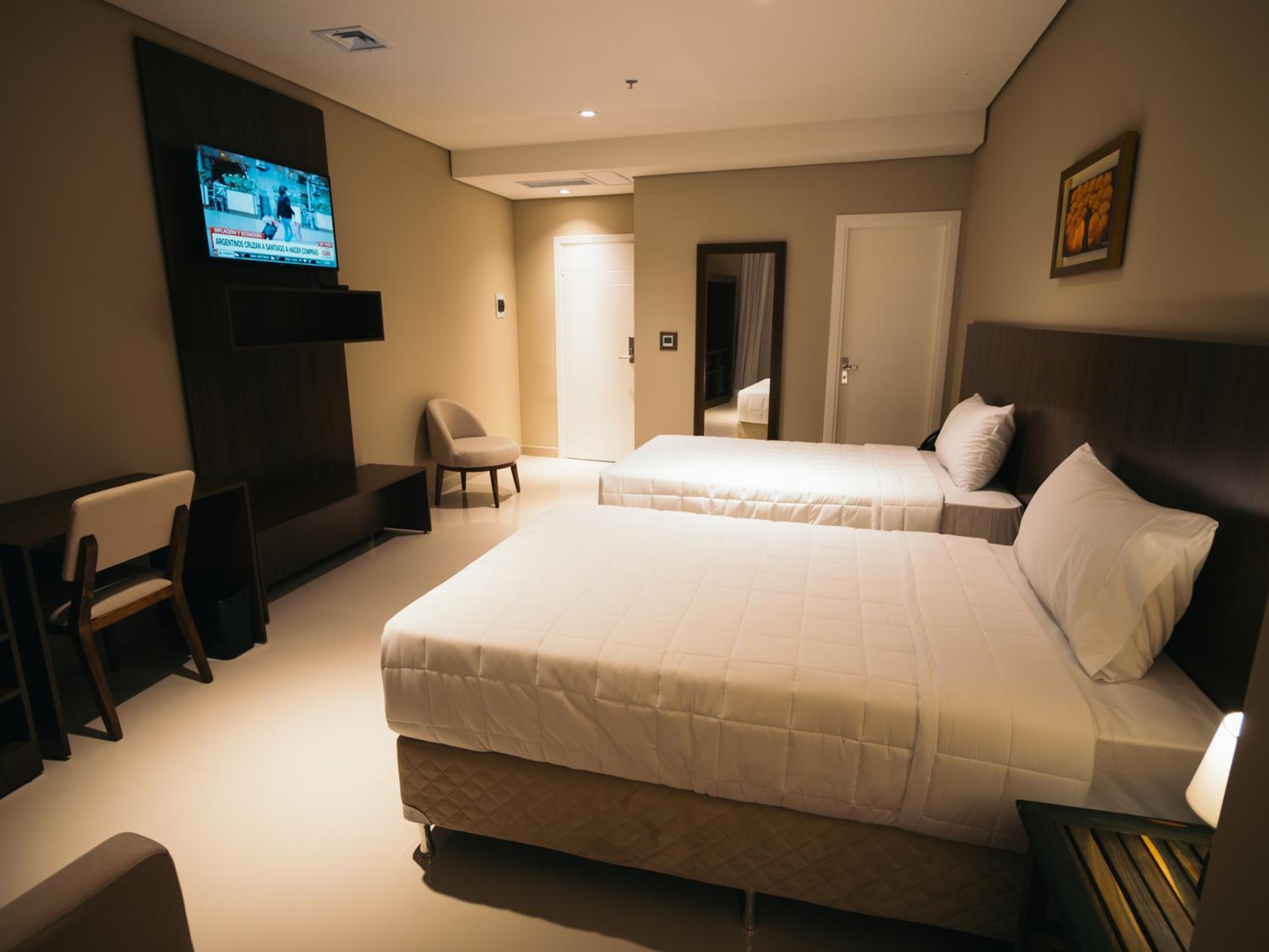 Deluxe Queen Room with Two Queen Beds photo 2