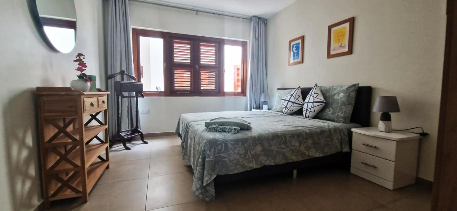 Two-Bedroom Apartment with Terrace and Sea View photo 3